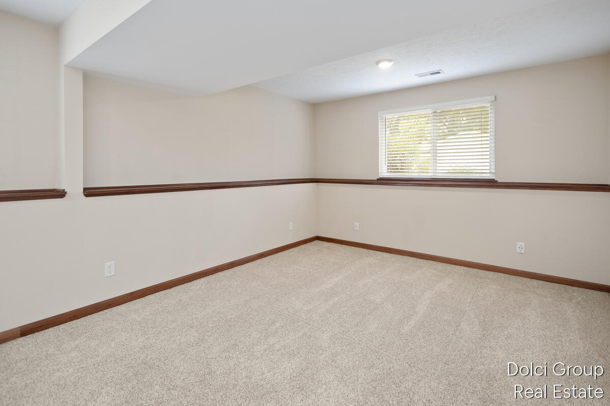 303 Regent Street SE Grand Rapids MI 49548