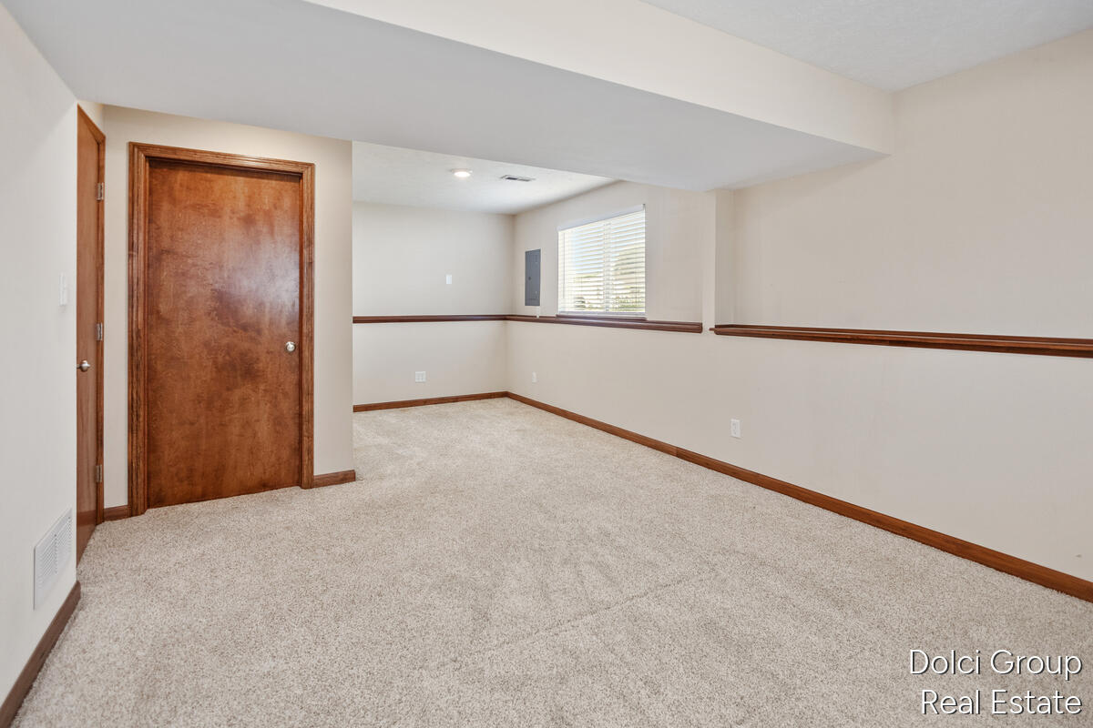 303 Regent Street SE Grand Rapids MI 49548