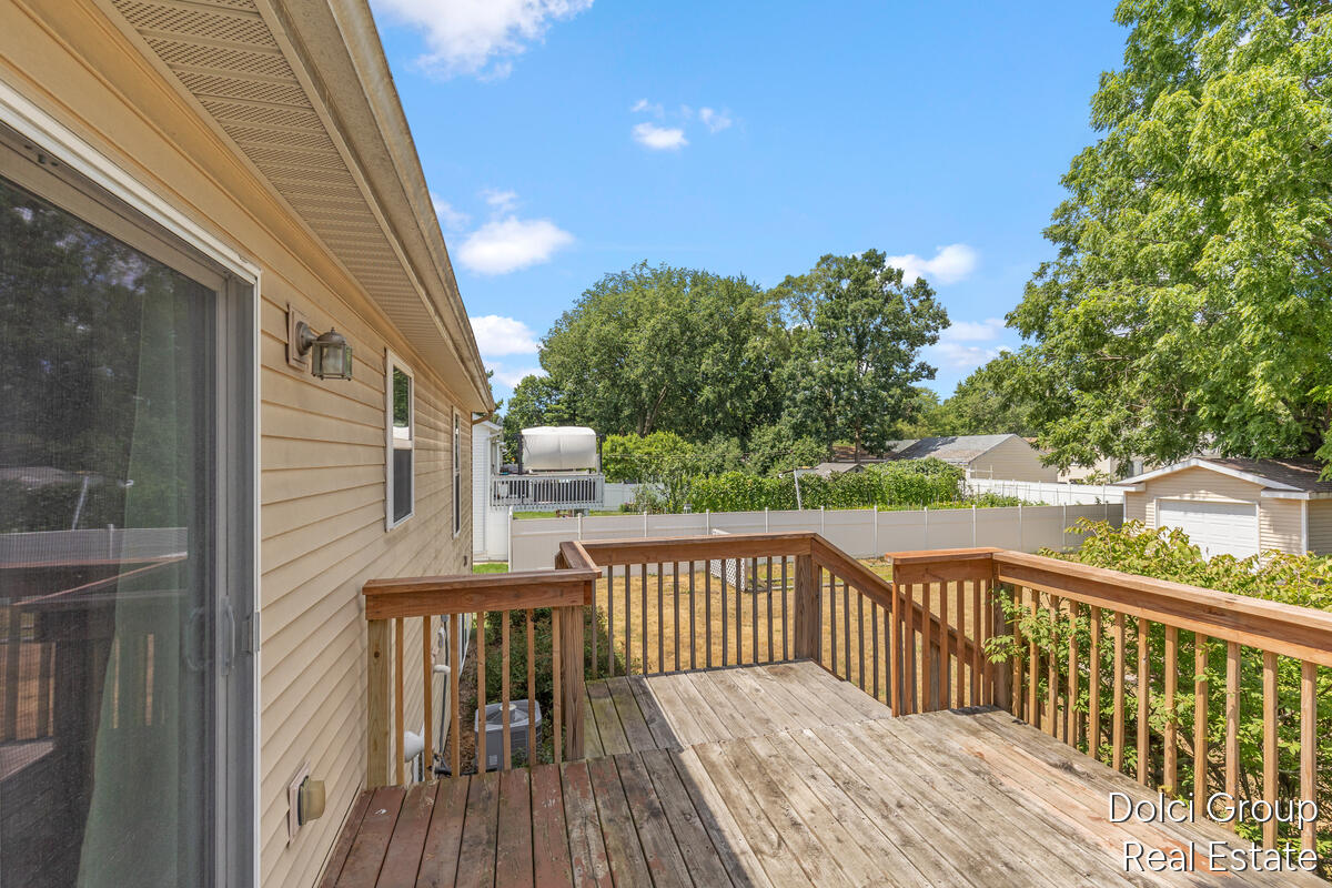 303 Regent Street SE Grand Rapids MI 49548
