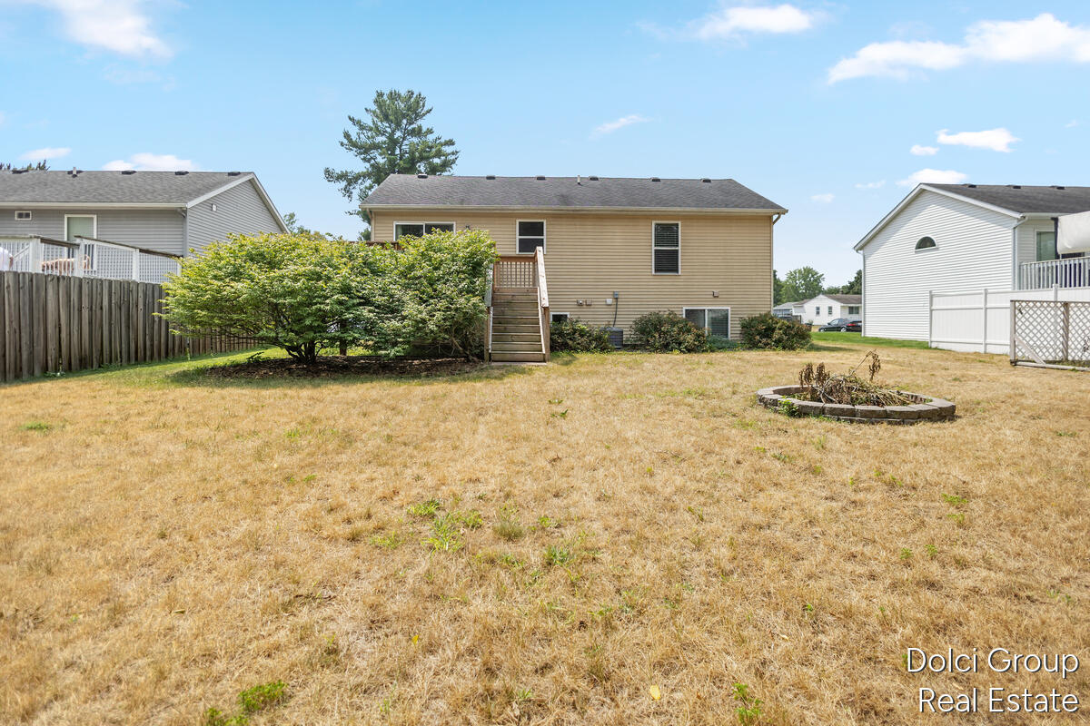 303 Regent Street SE Grand Rapids MI 49548