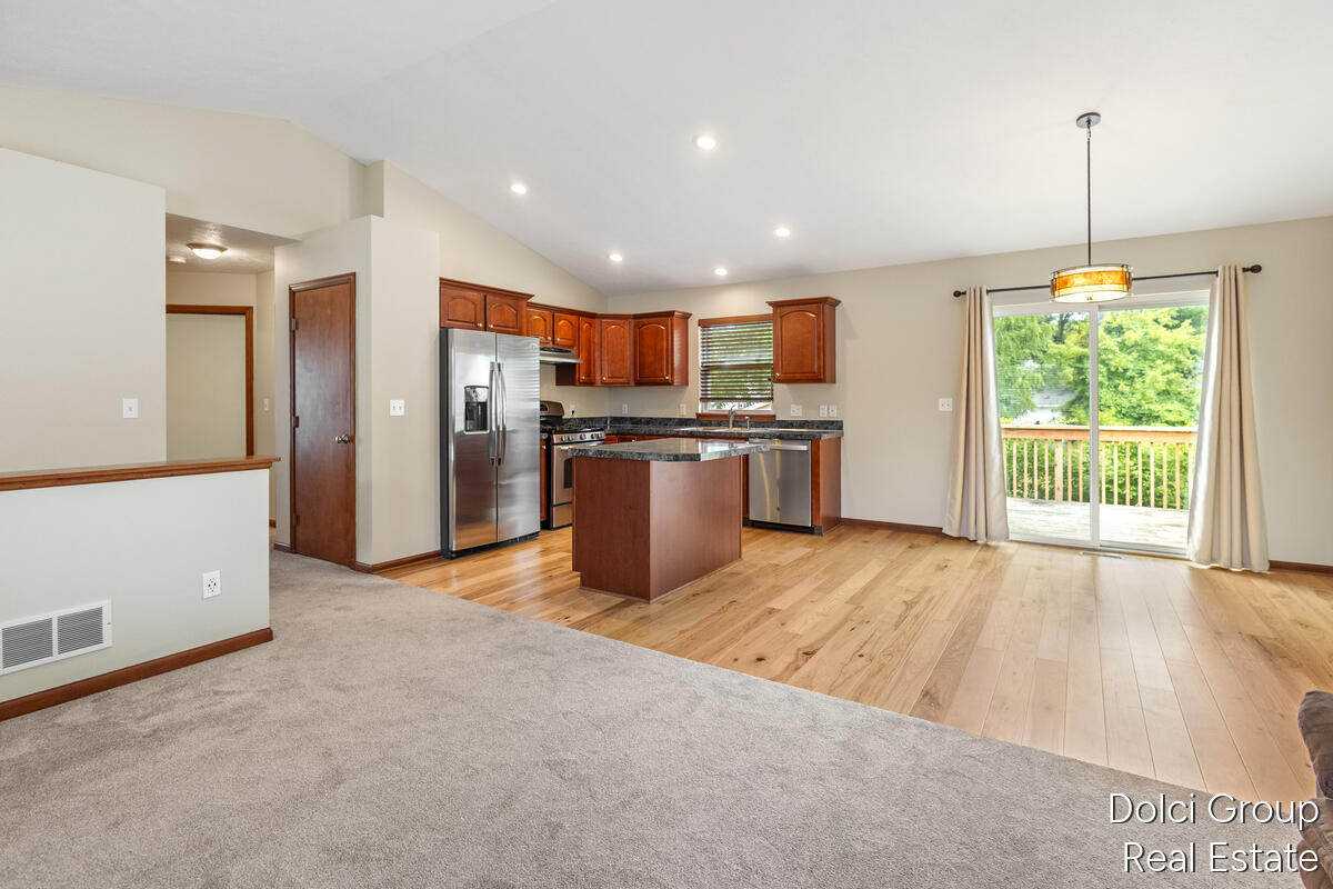 303 Regent Street SE Grand Rapids MI 49548