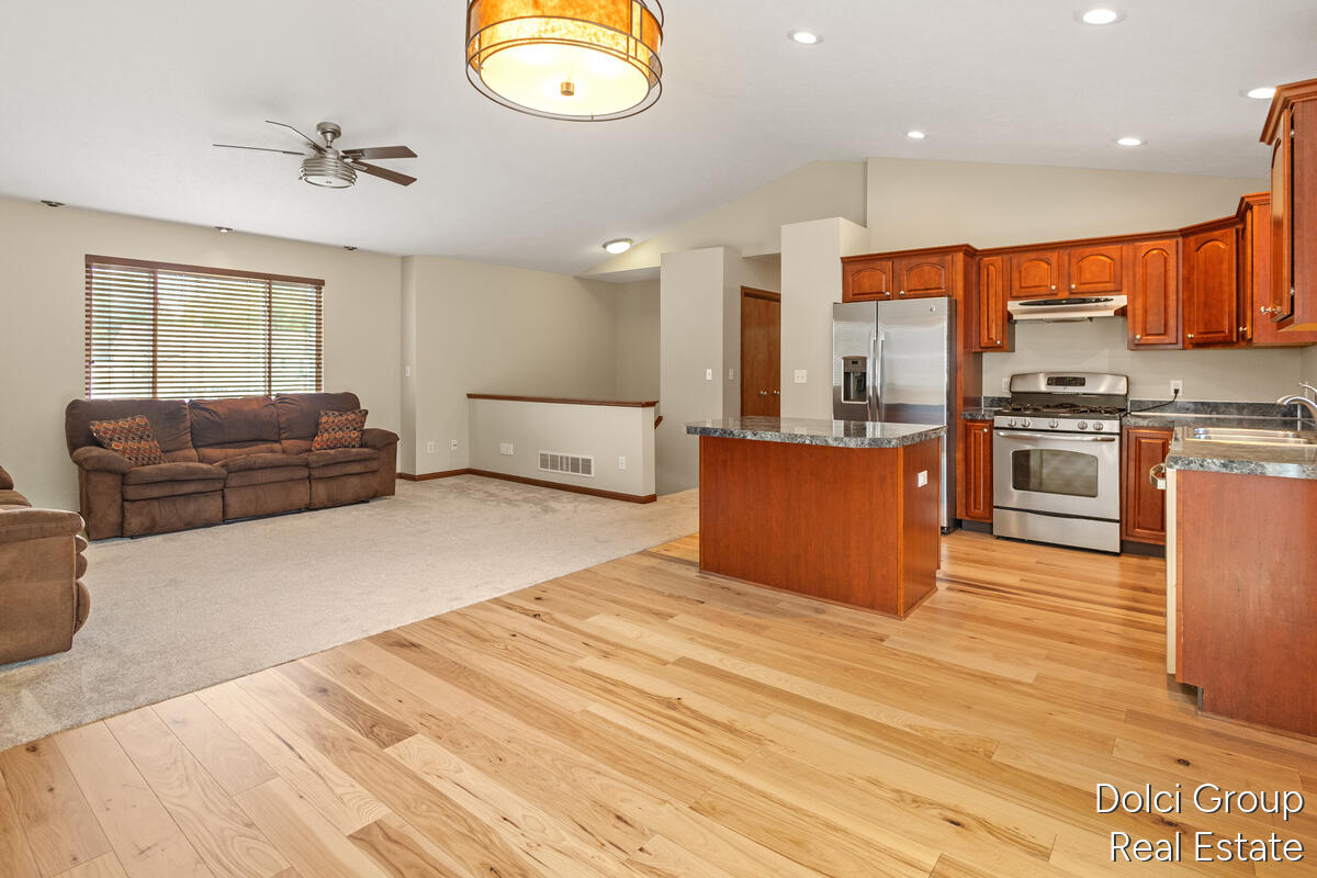303 Regent Street SE Grand Rapids MI 49548