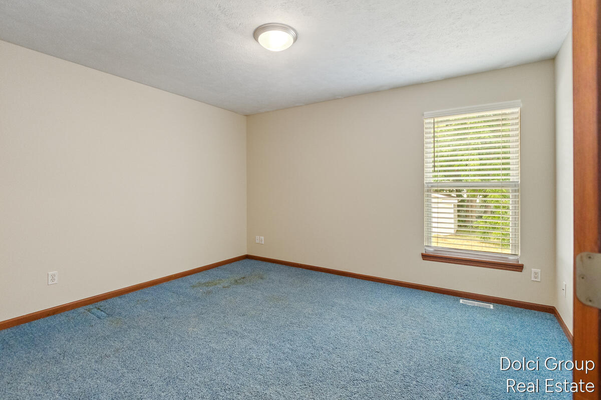 303 Regent Street SE Grand Rapids MI 49548