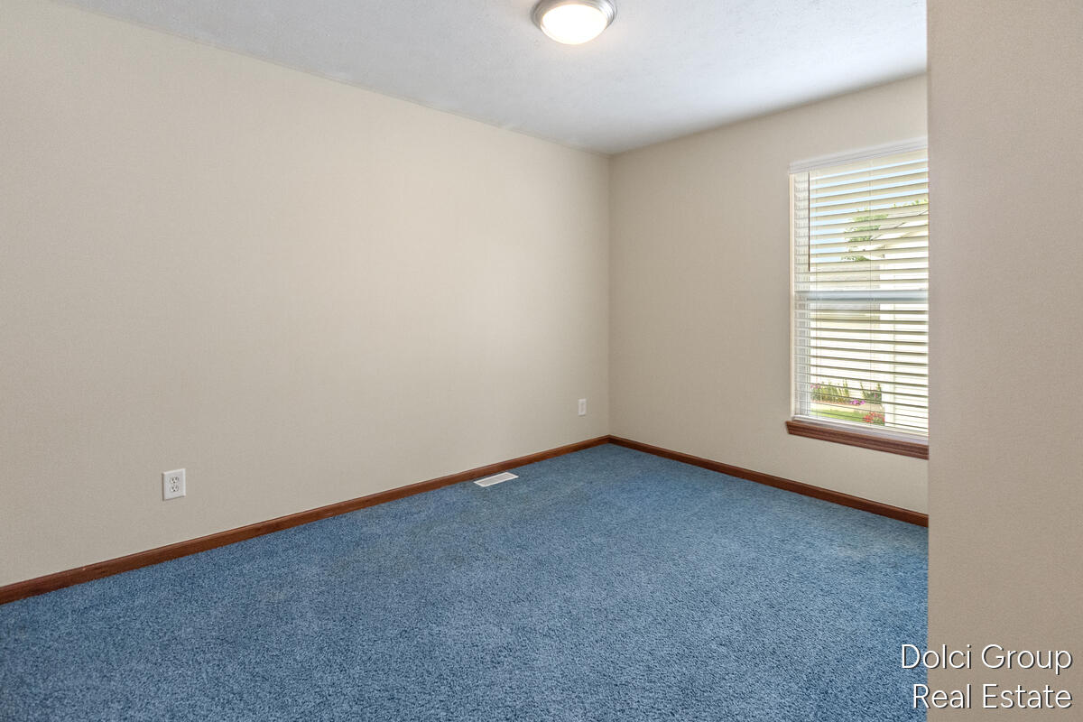 303 Regent Street SE Grand Rapids MI 49548