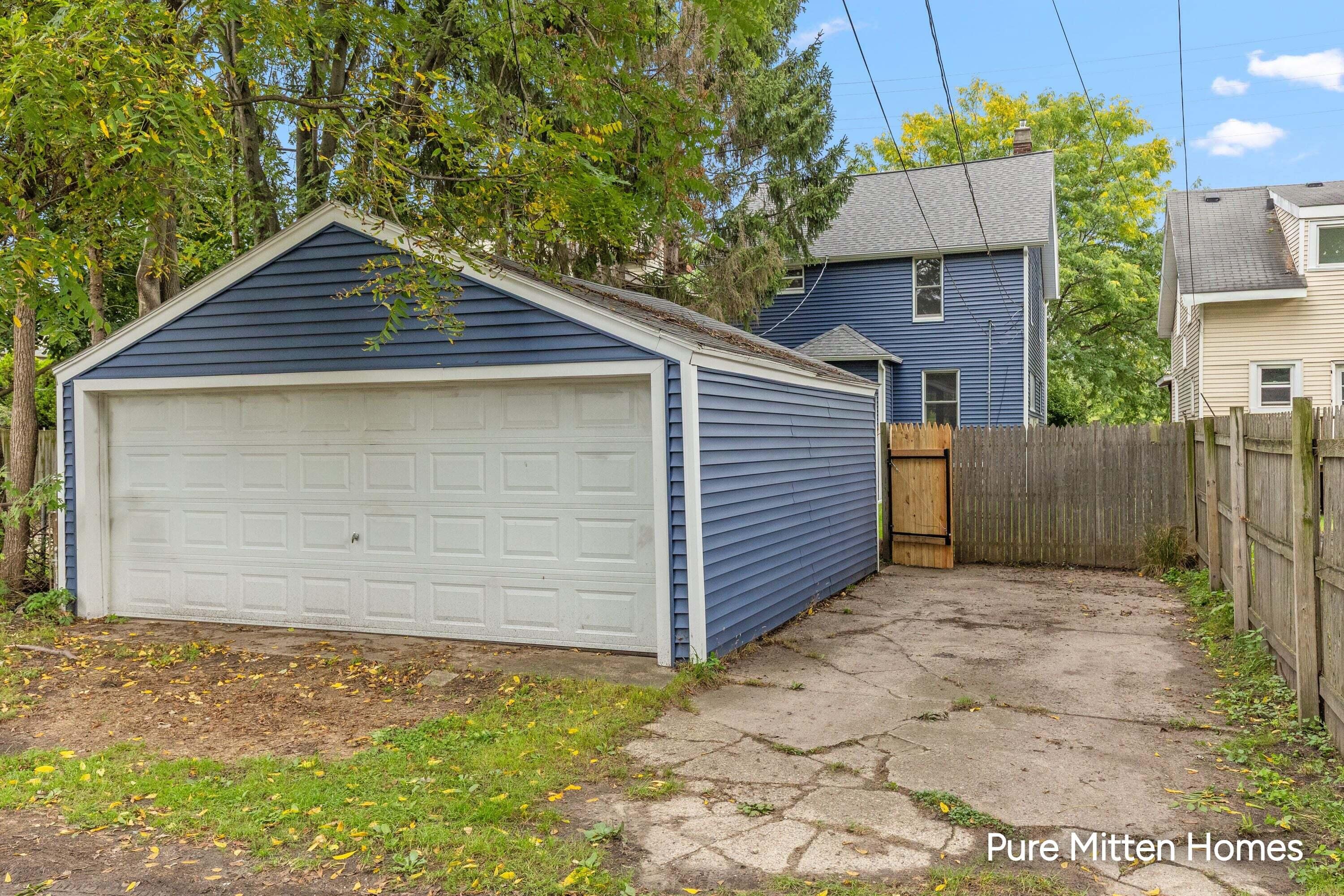 1543 Turner Avenue Grand Rapids MI 49504