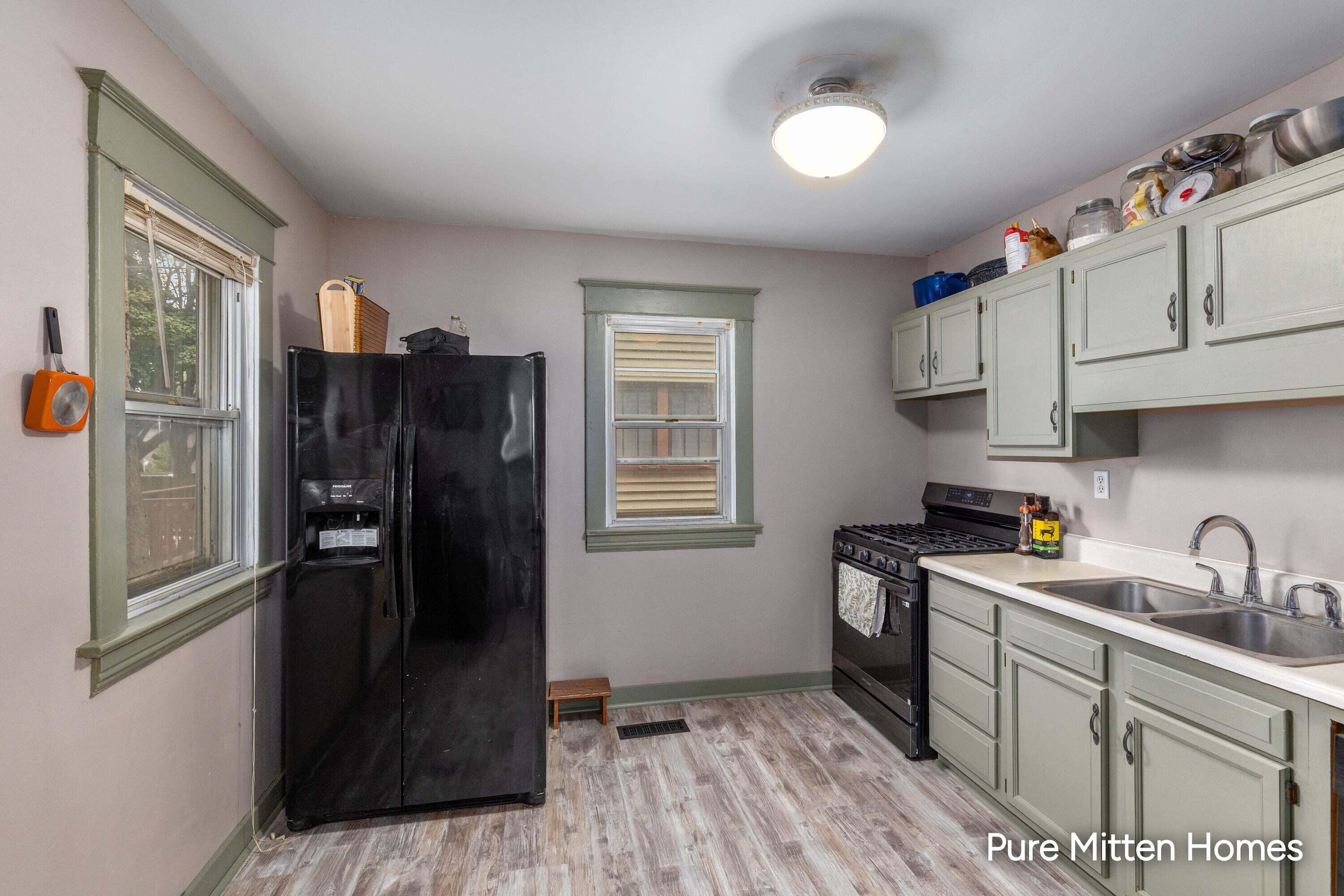 1543 Turner Avenue Grand Rapids MI 49504