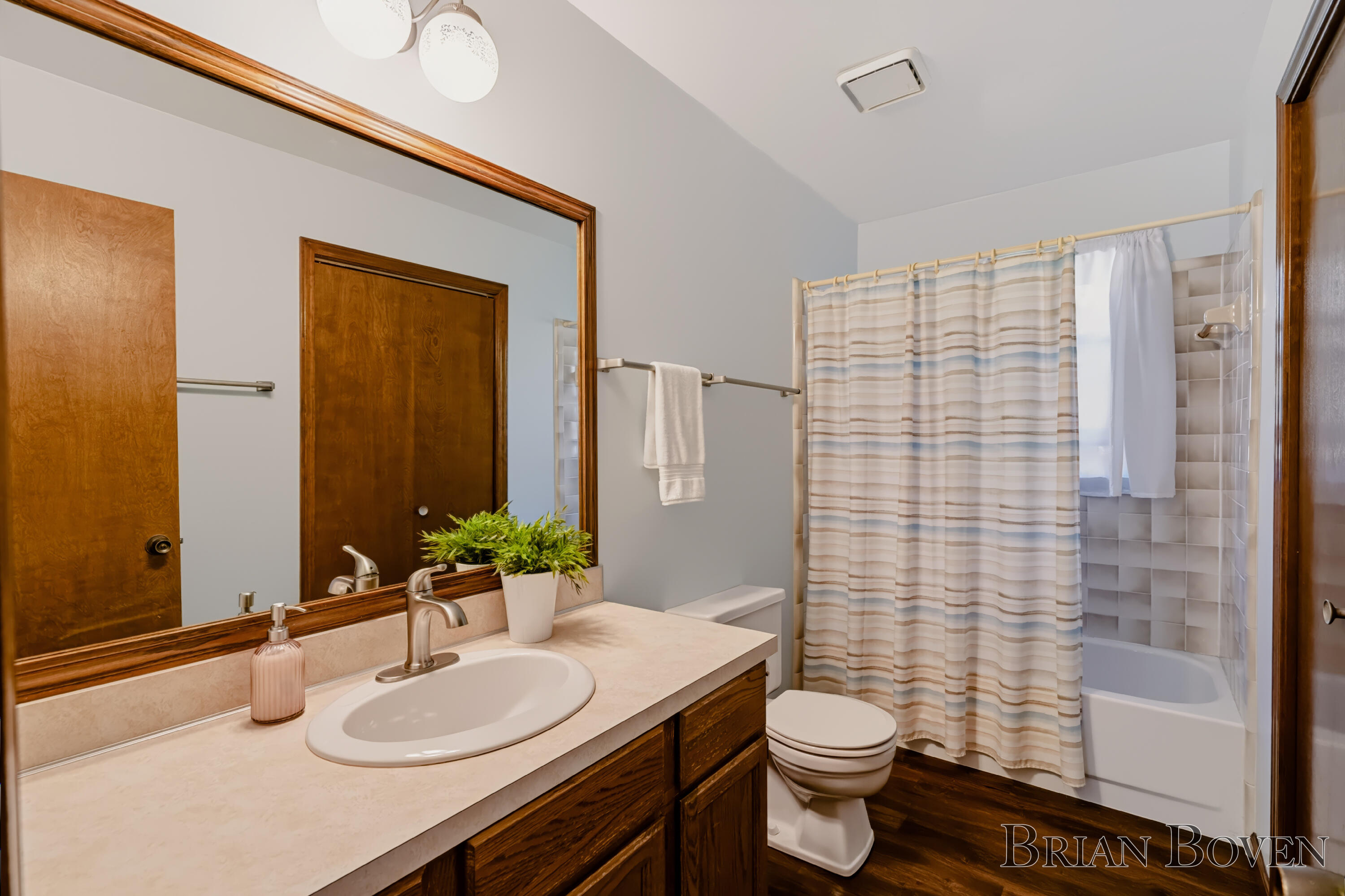 1568 Gridley Avenue NW Grand Rapids MI 49534