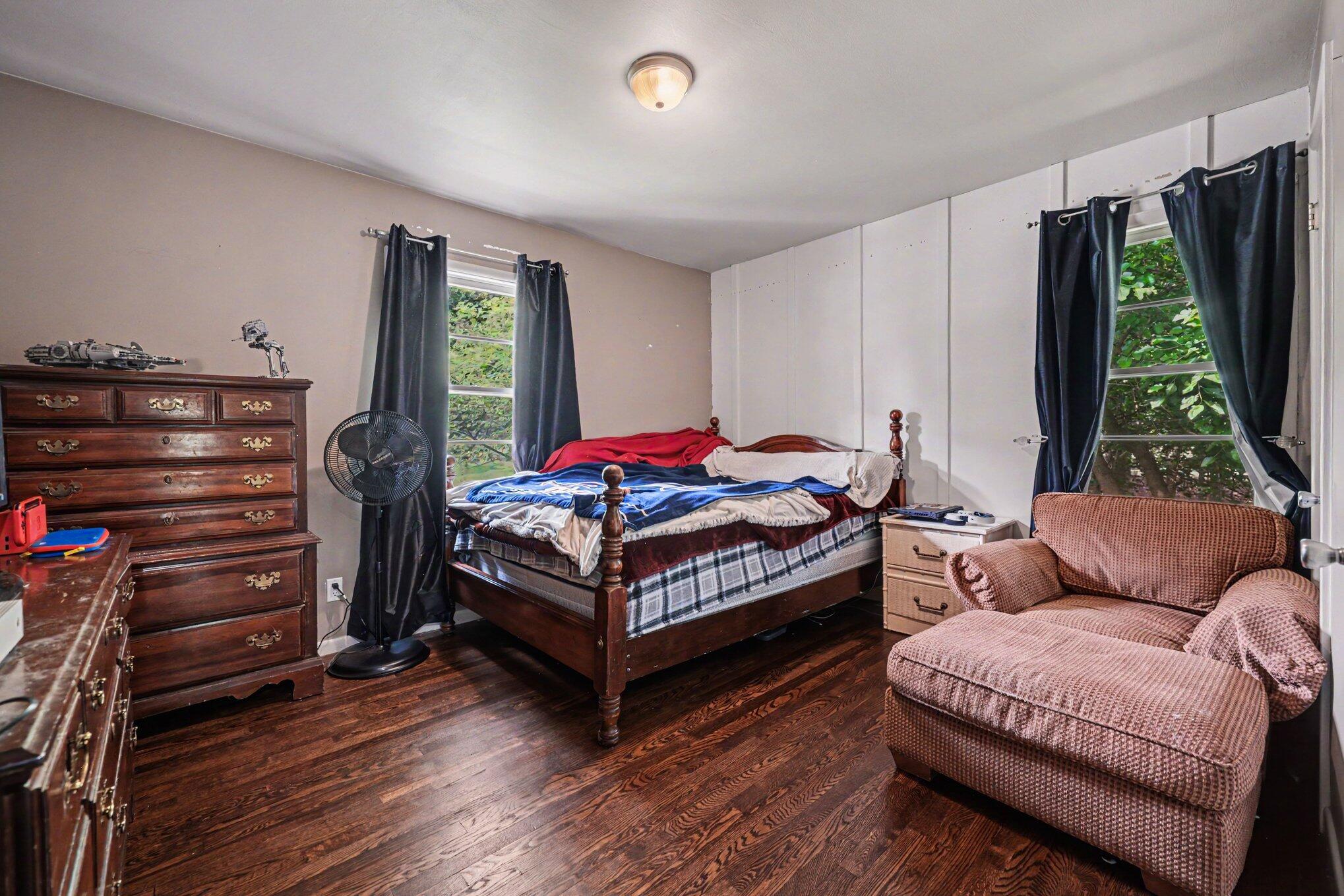 721 Parkway Drive NE Grand Rapids MI 49525
