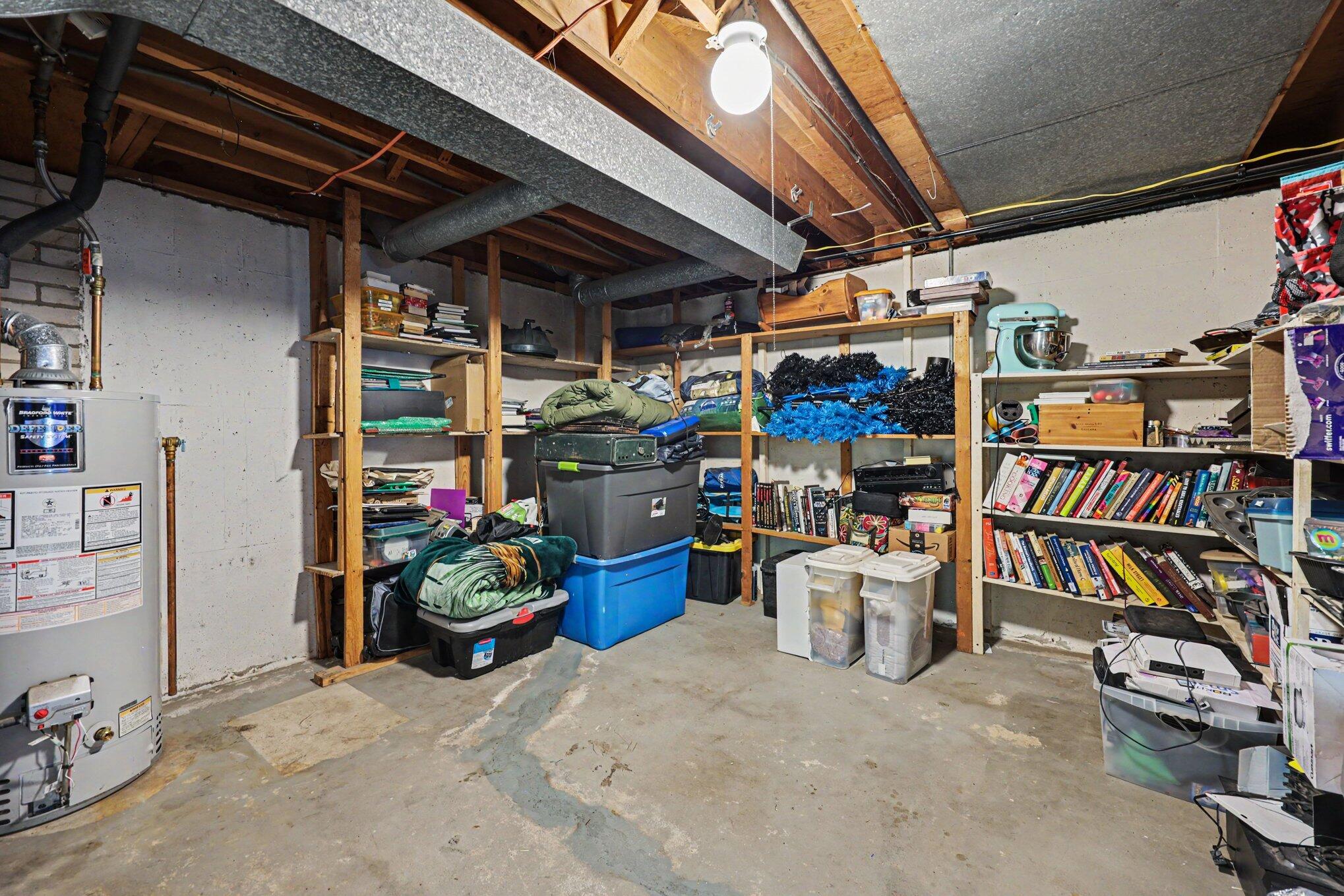 721 Parkway Drive NE Grand Rapids MI 49525