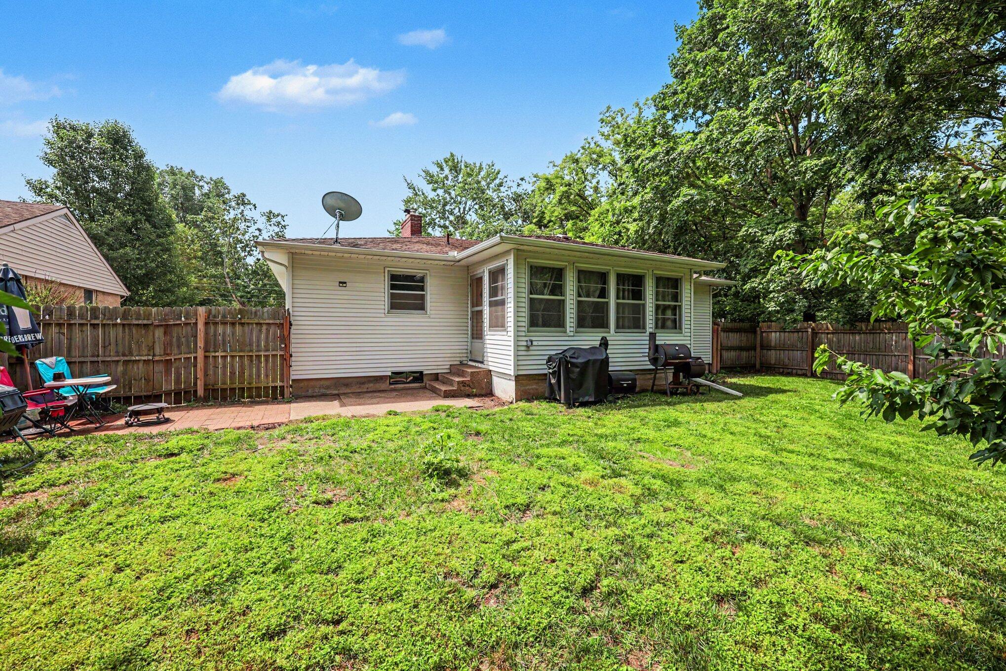 721 Parkway Drive NE Grand Rapids MI 49525