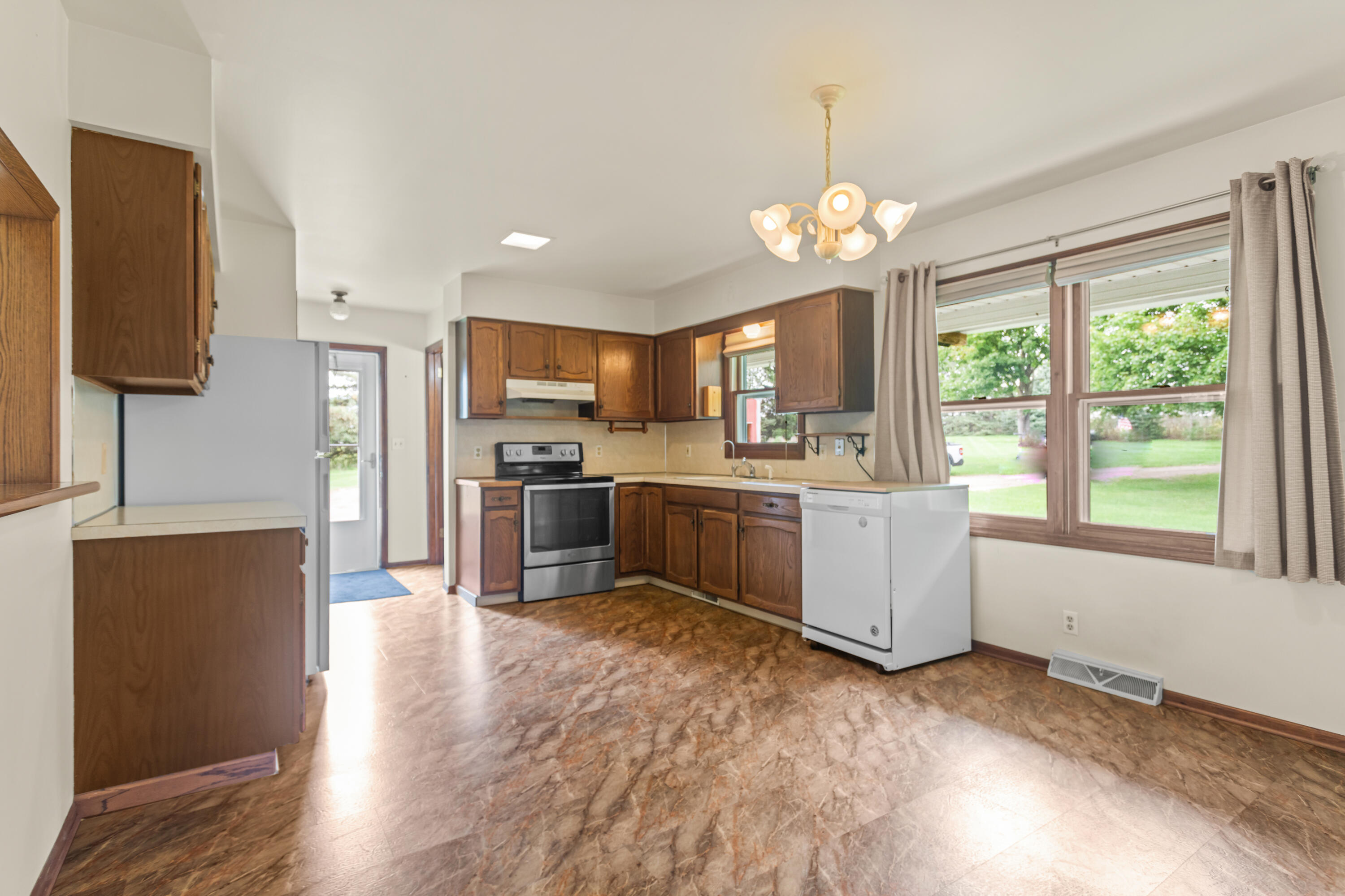 1615 Pettis Avenue NE Ada MI 49301