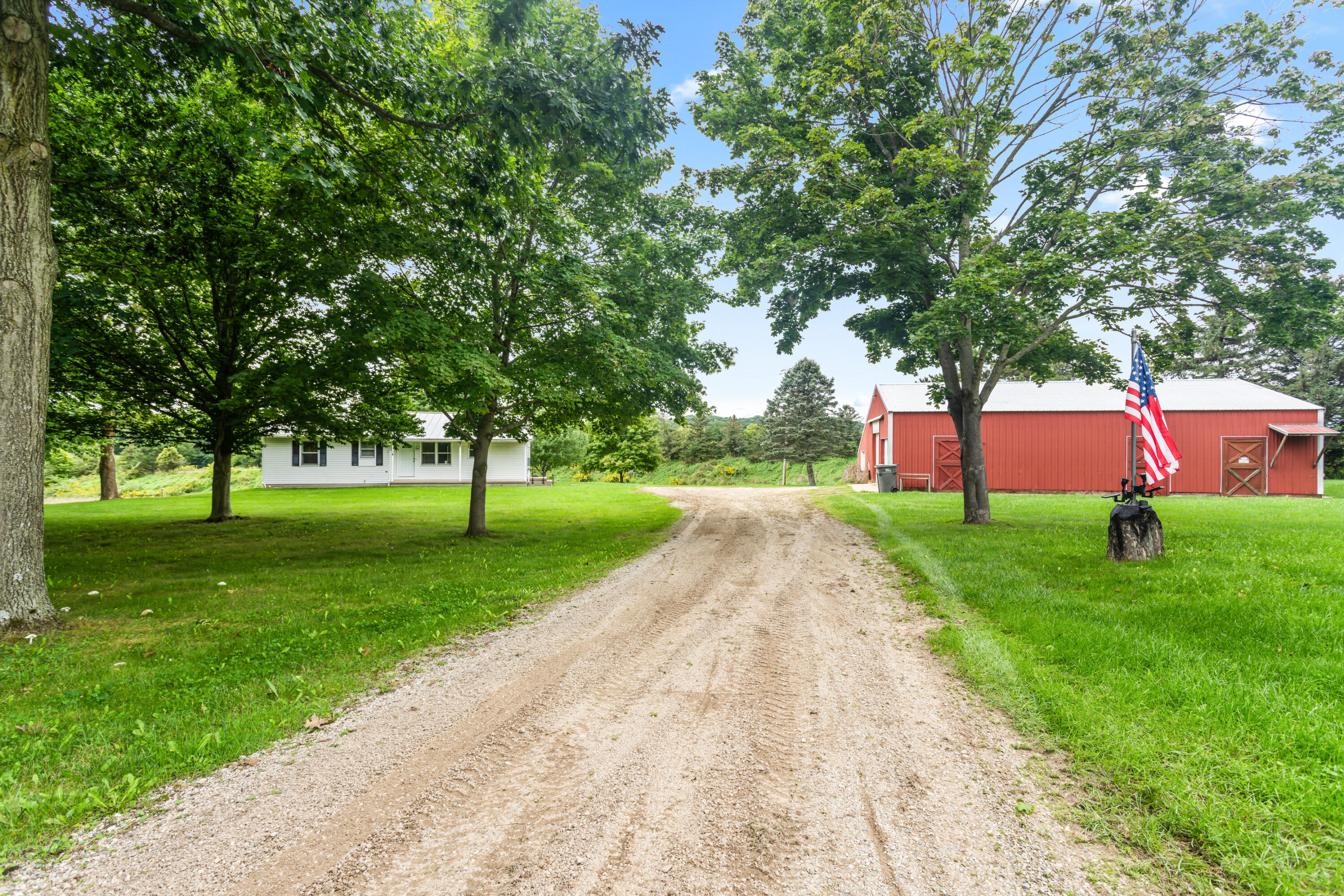 1615 Pettis Avenue NE Ada MI 49301