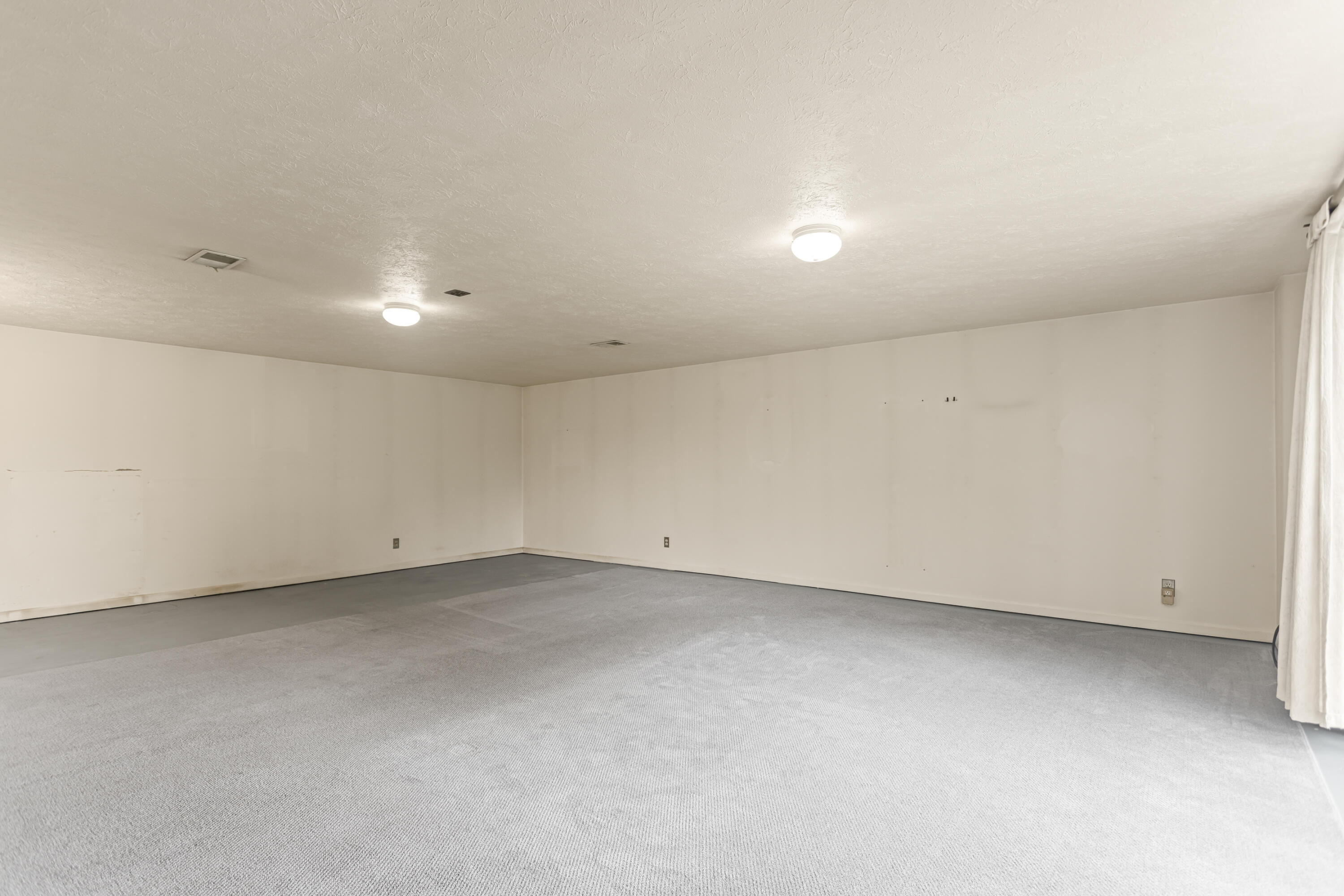 1615 Pettis Avenue NE Ada MI 49301