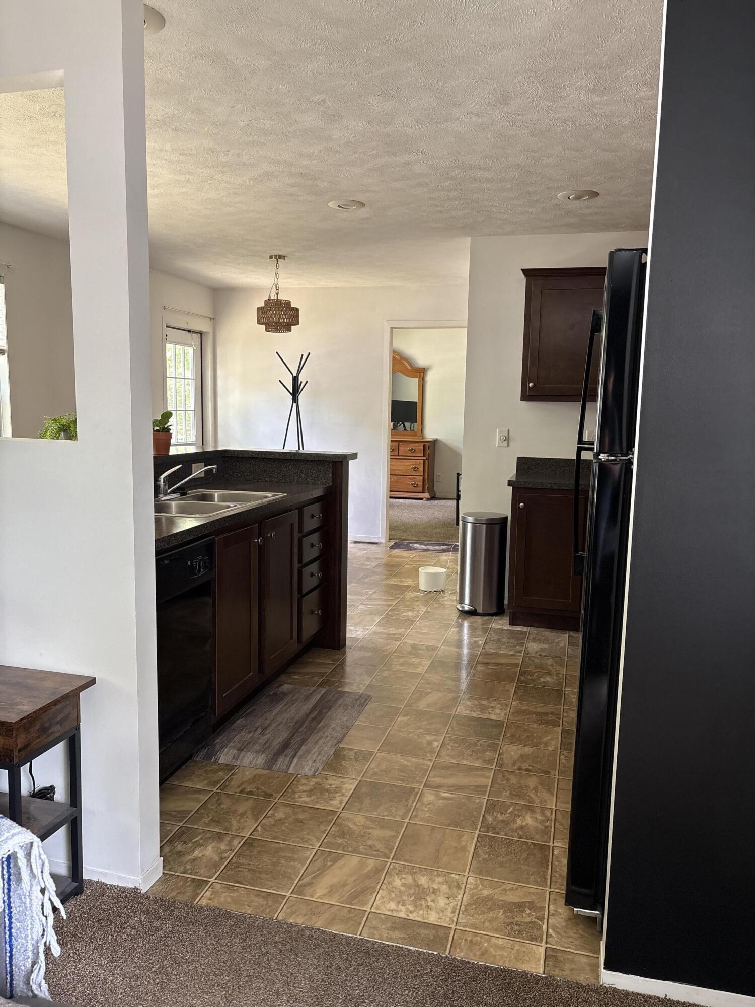 490 S Sunshine Lane Muskegon MI 49442