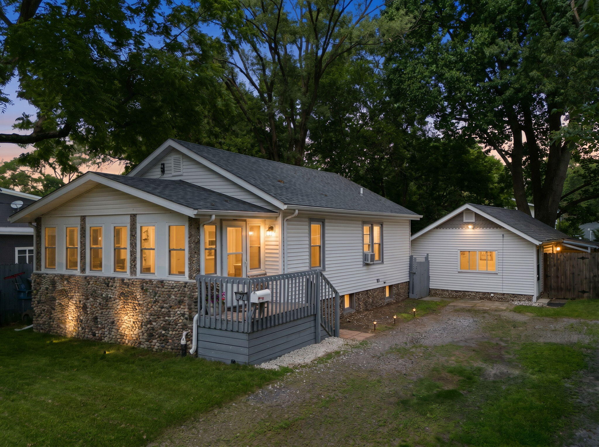 27 S Smith Street New Buffalo MI 49117