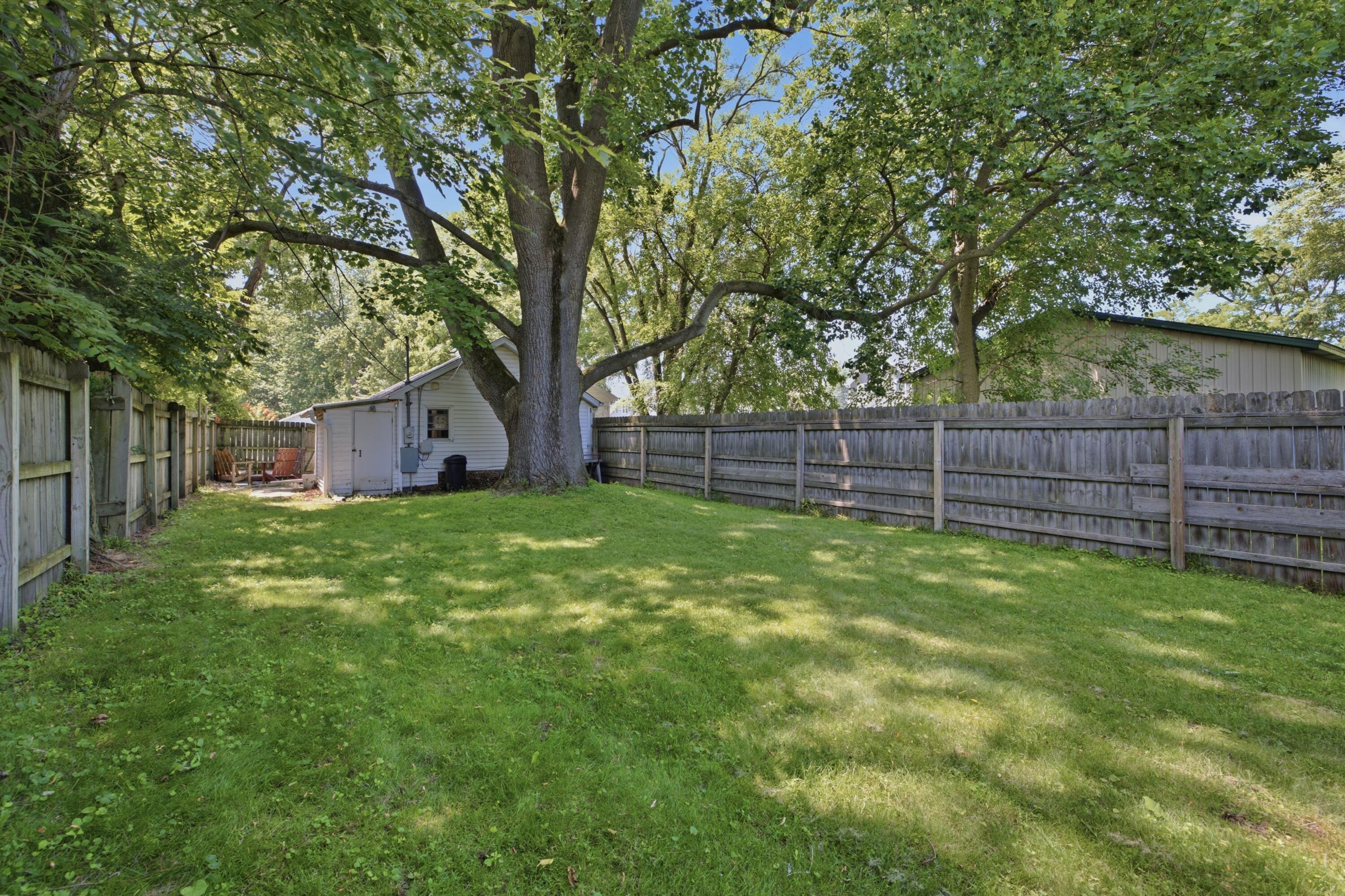27 S Smith Street New Buffalo MI 49117