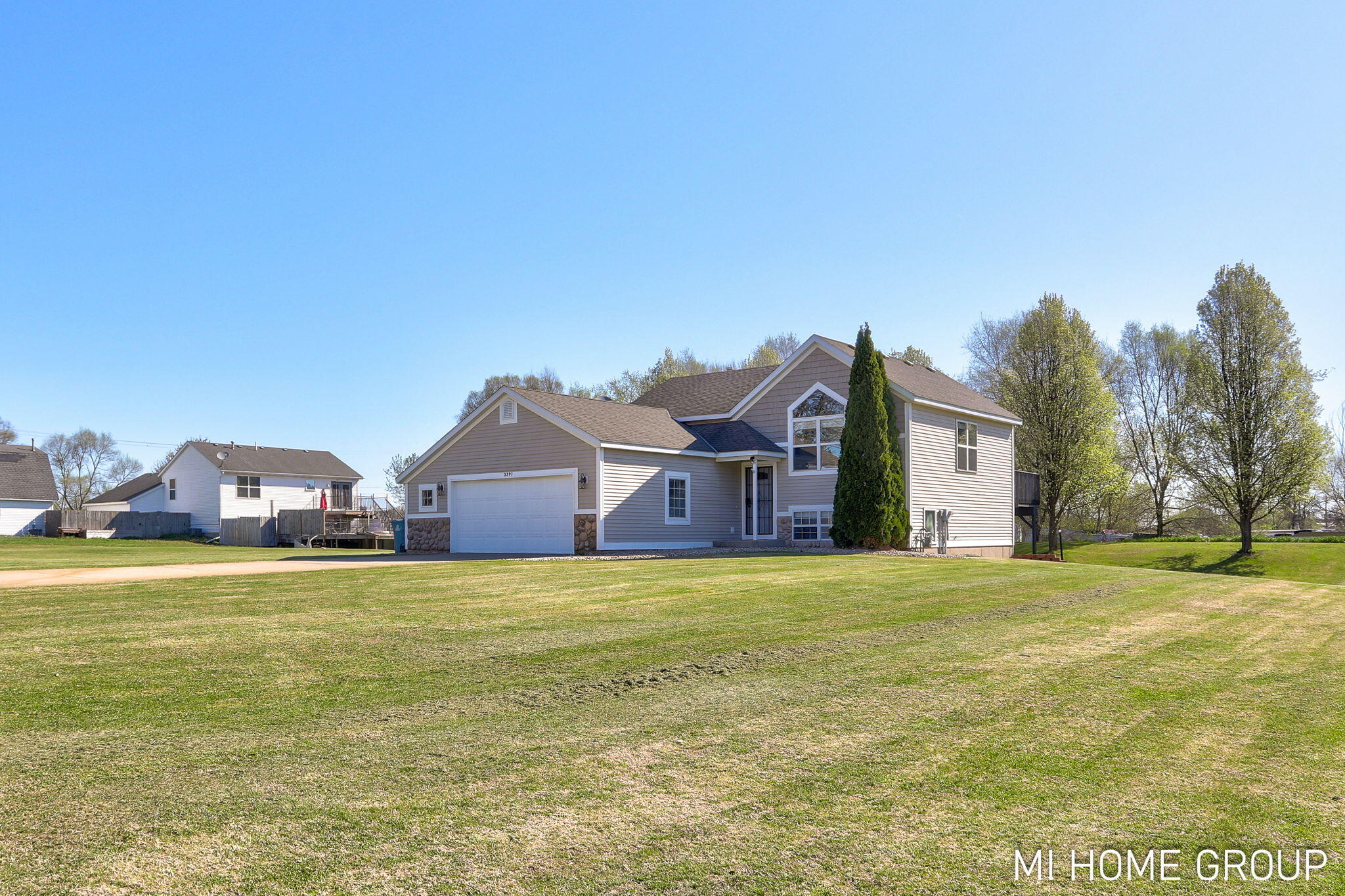 3391 Heathridge Trail Hamilton MI 49419