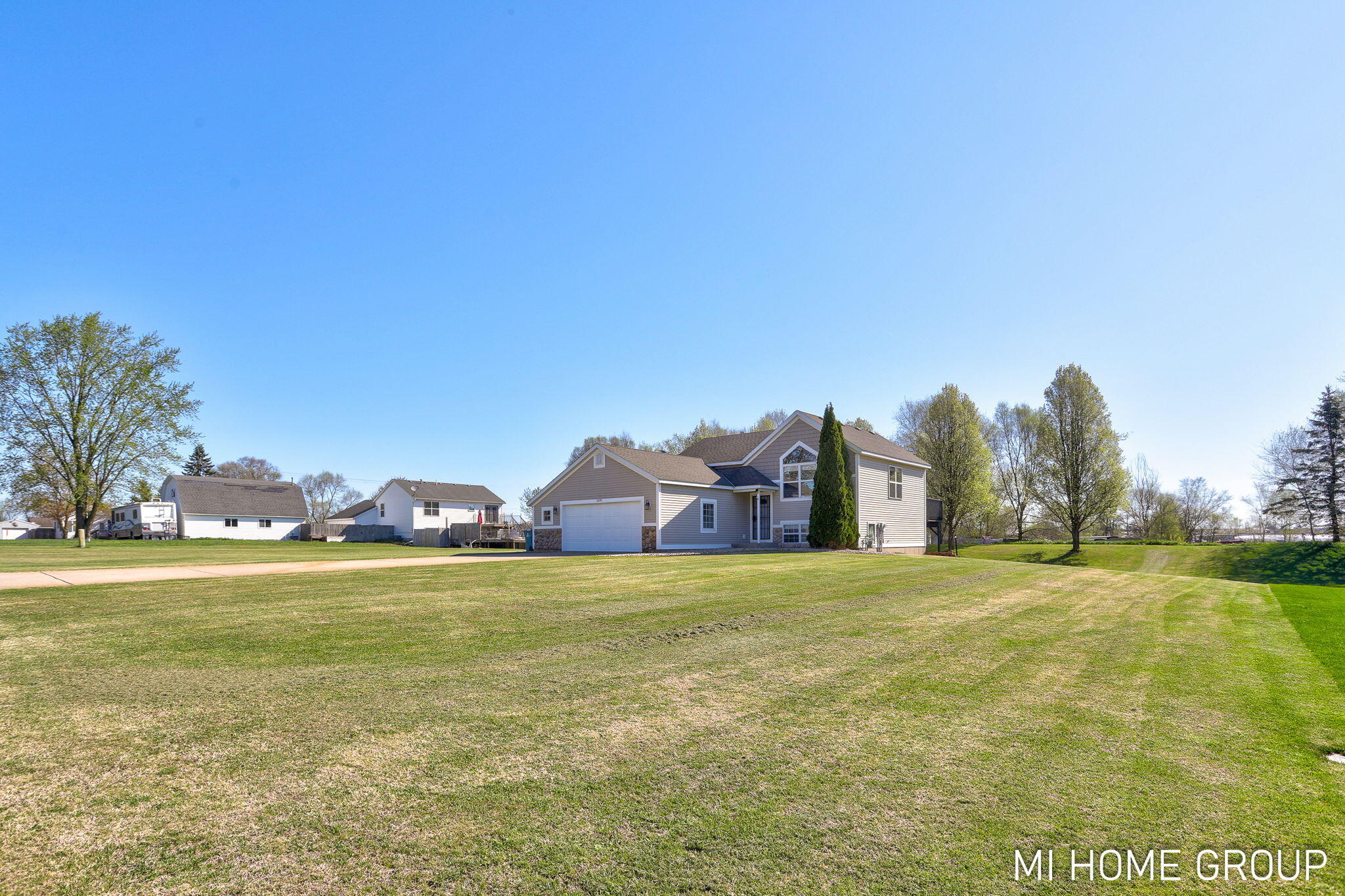 3391 Heathridge Trail Hamilton MI 49419