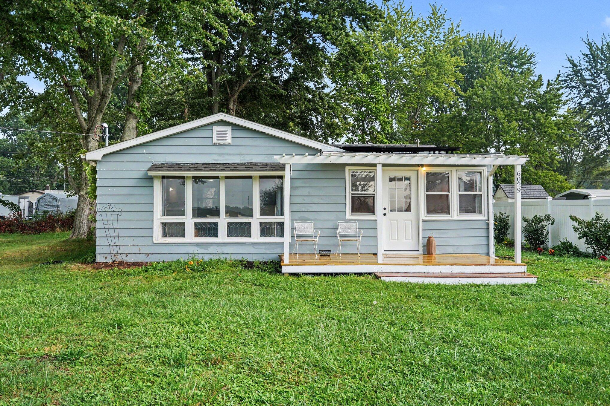 6029 Keigley Street Coloma MI 49038