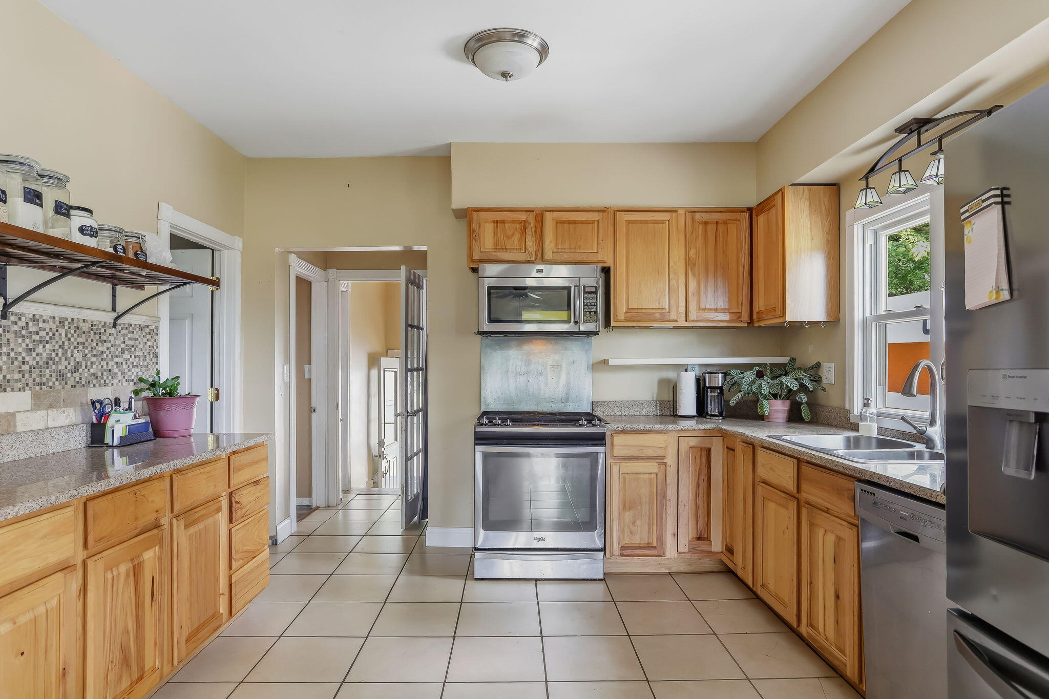 1982 Fairplain Avenue Benton Harbor MI 49022