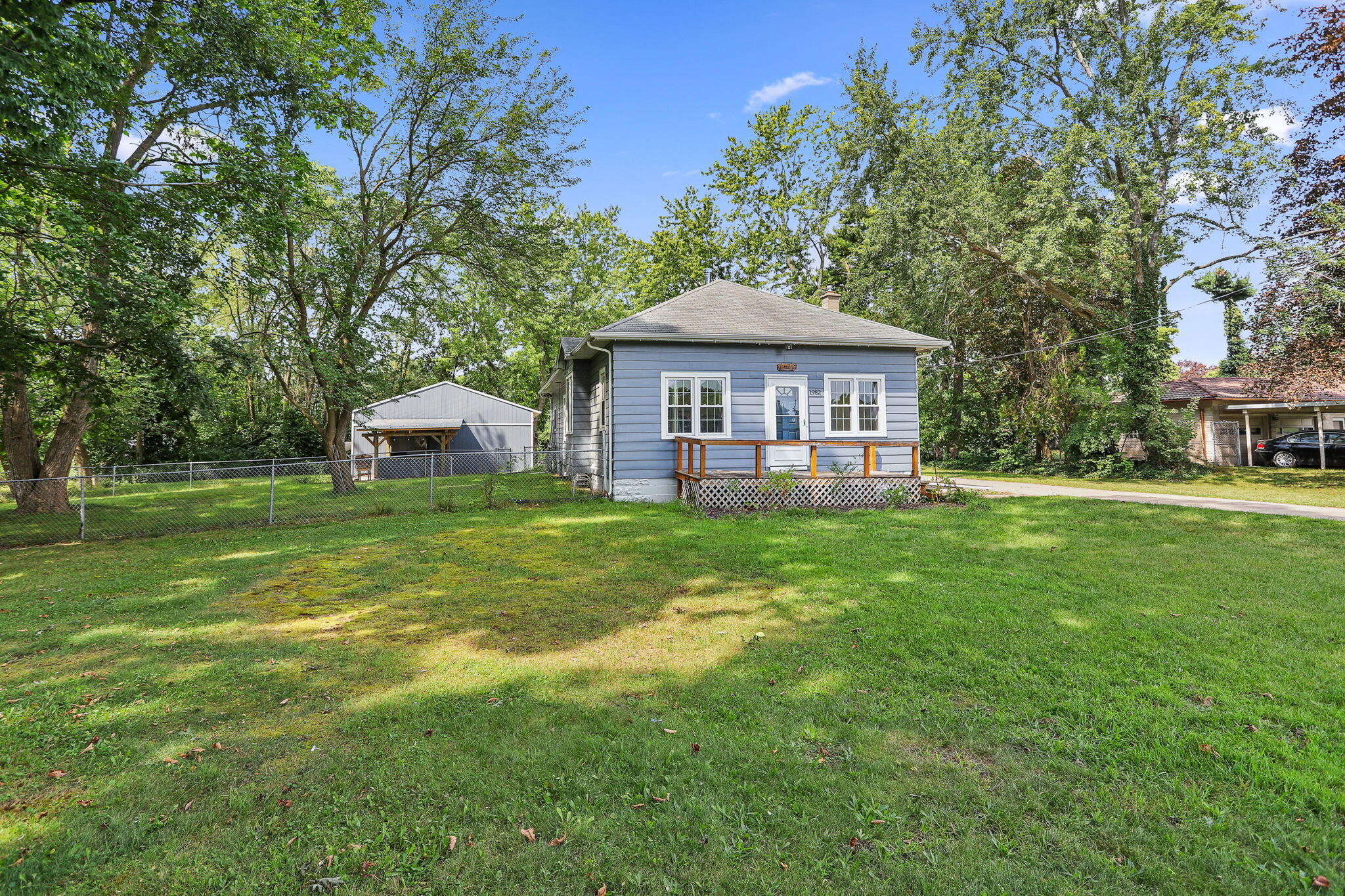 1982 Fairplain Avenue Benton Harbor MI 49022