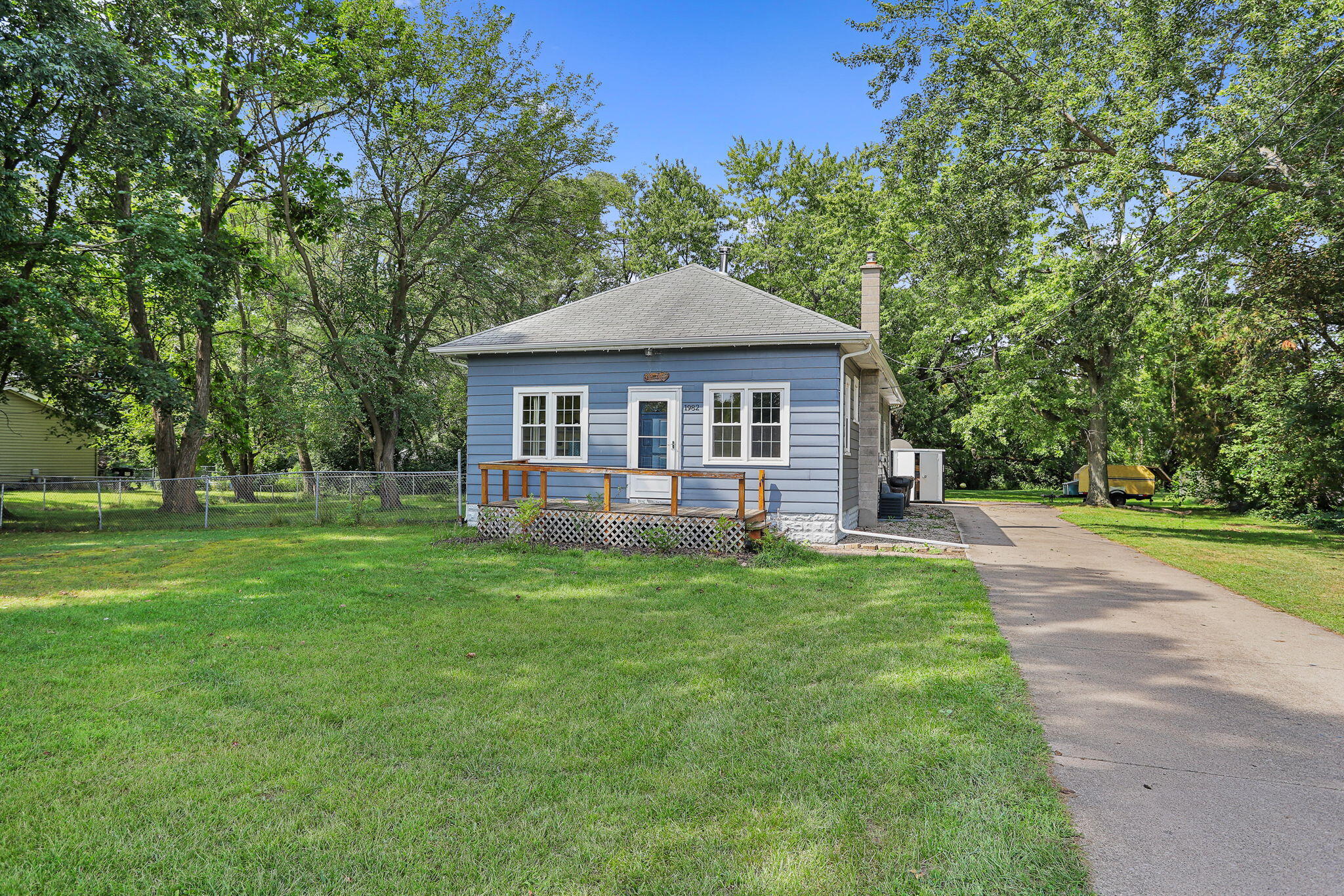1982 Fairplain Avenue Benton Harbor MI 49022