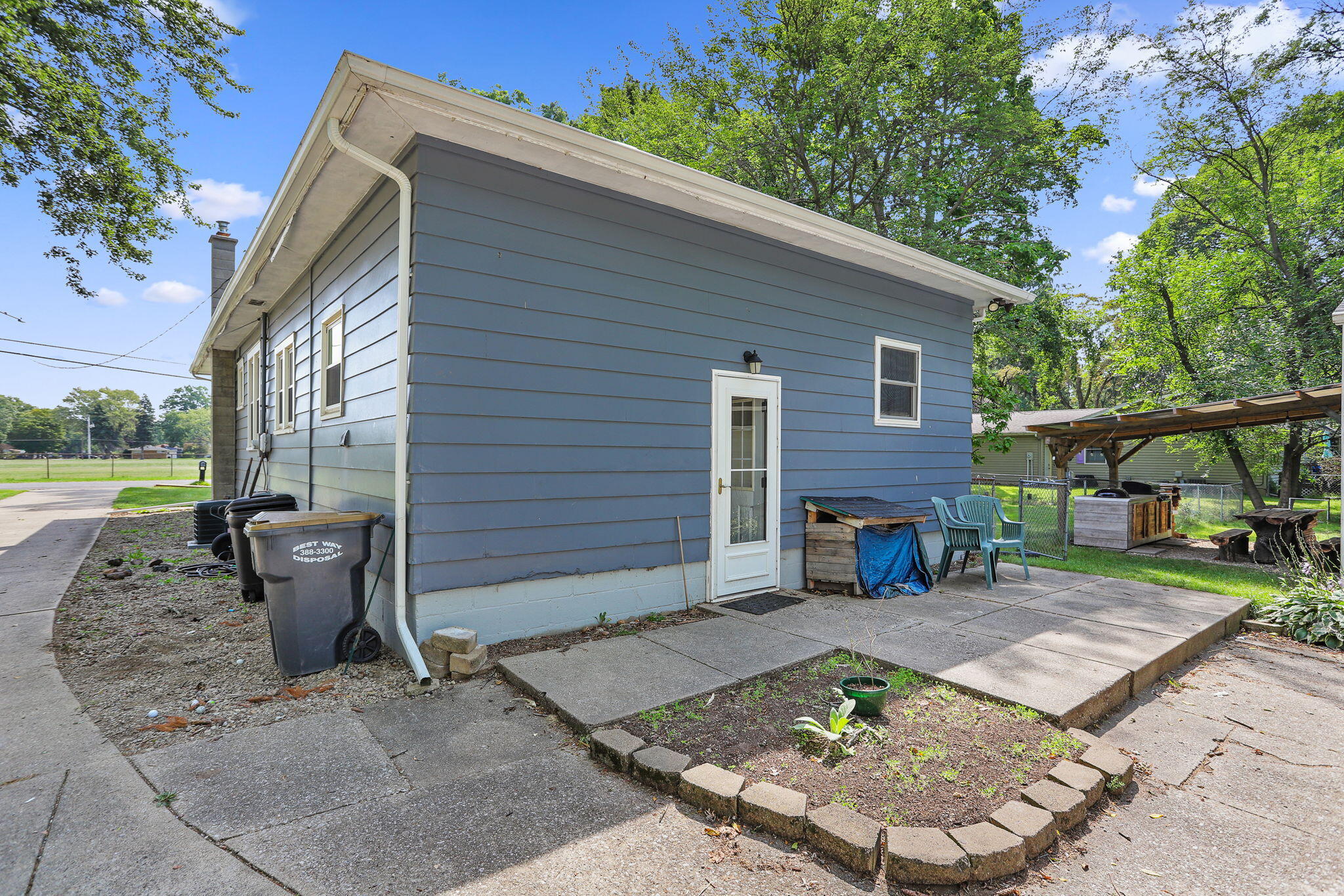 1982 Fairplain Avenue Benton Harbor MI 49022