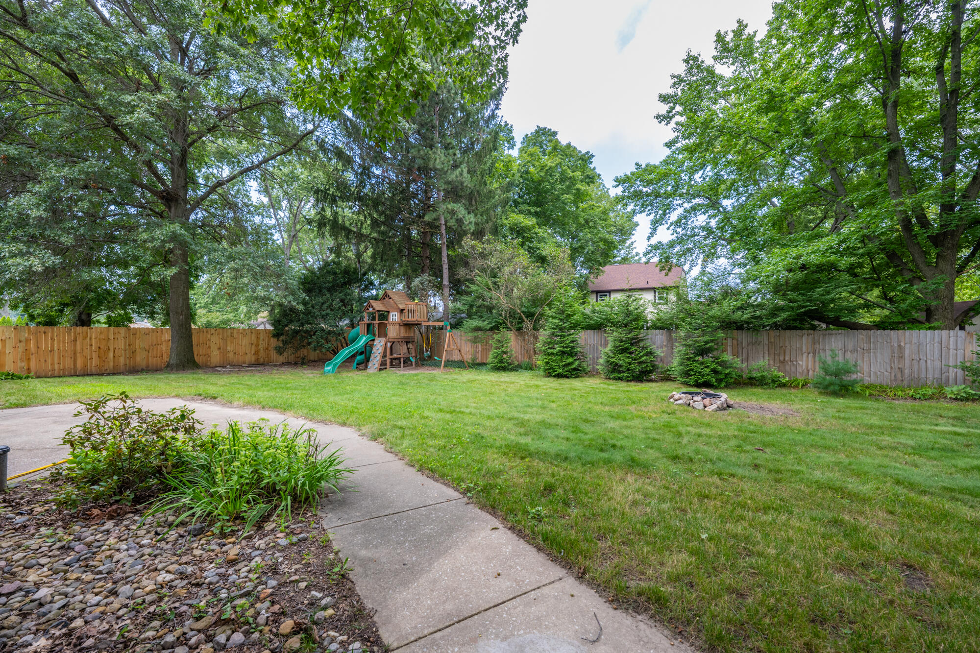 2351 Fountain Lane Stevensville MI 49127