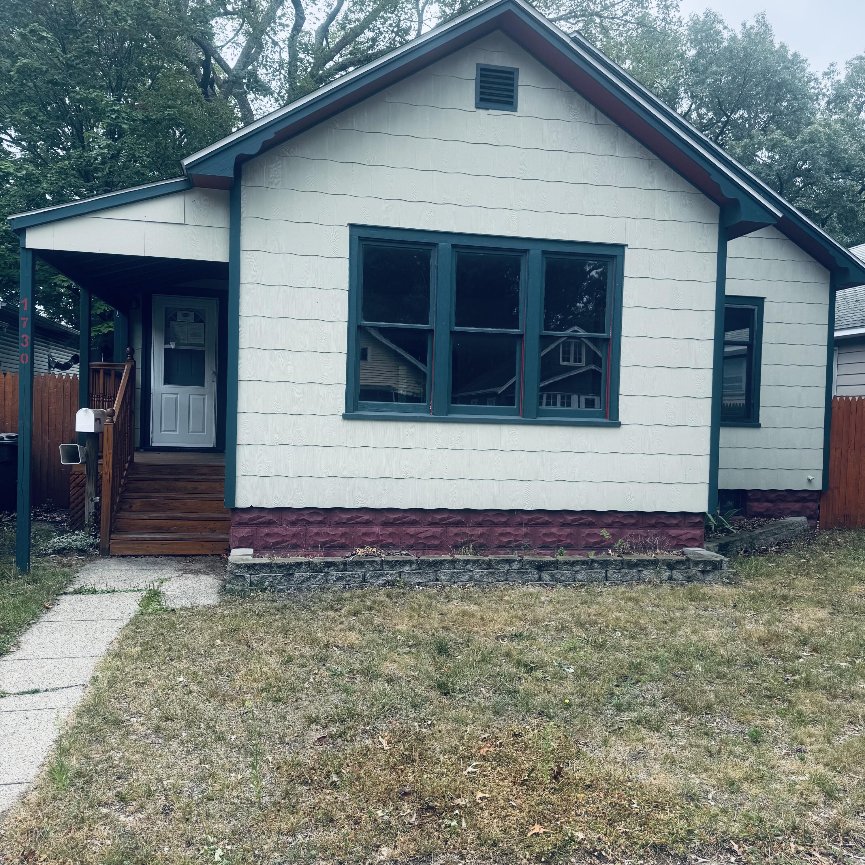 1730 Elwood Street Muskegon MI 49442