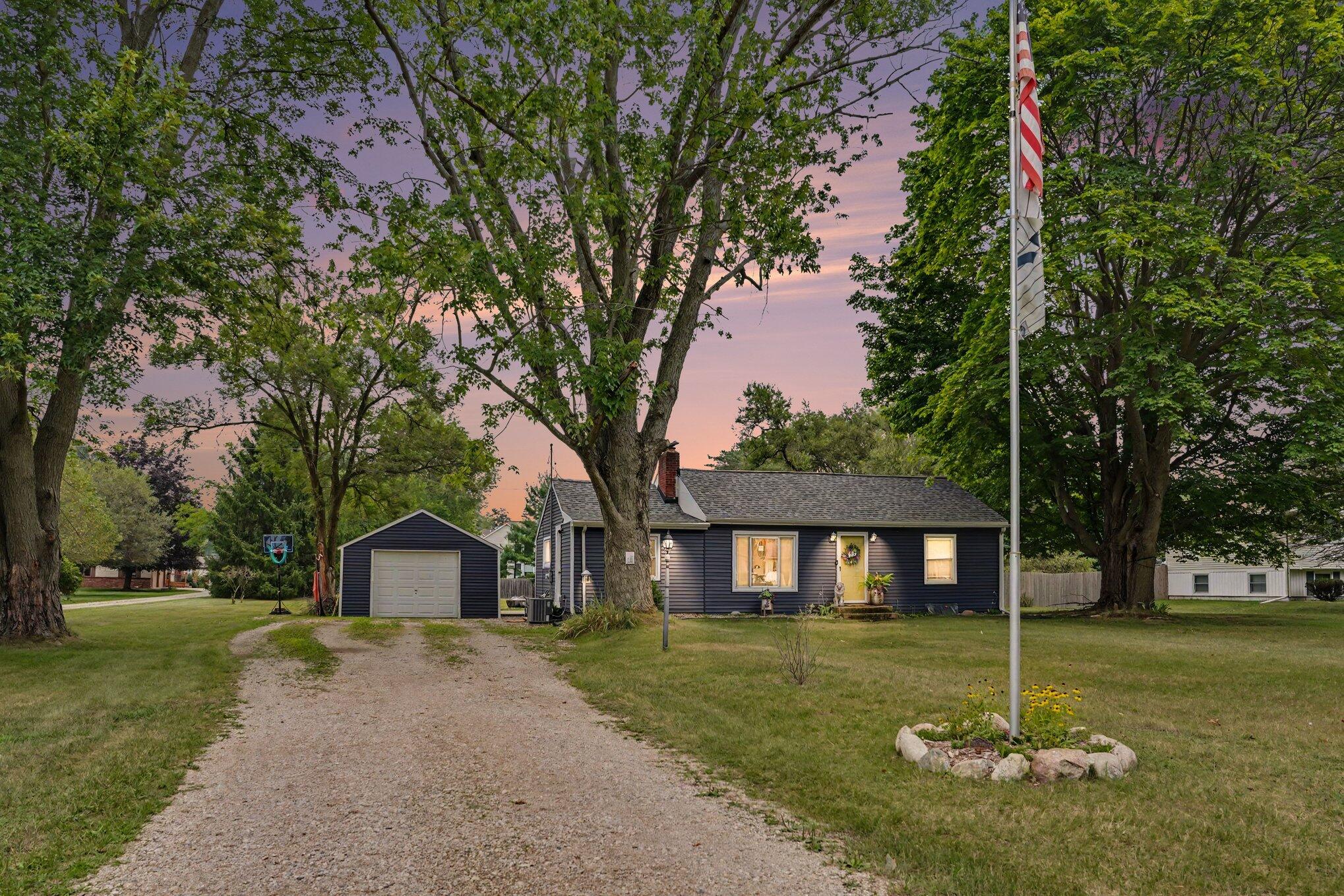 929 Bacon Avenue Portage MI 49002
