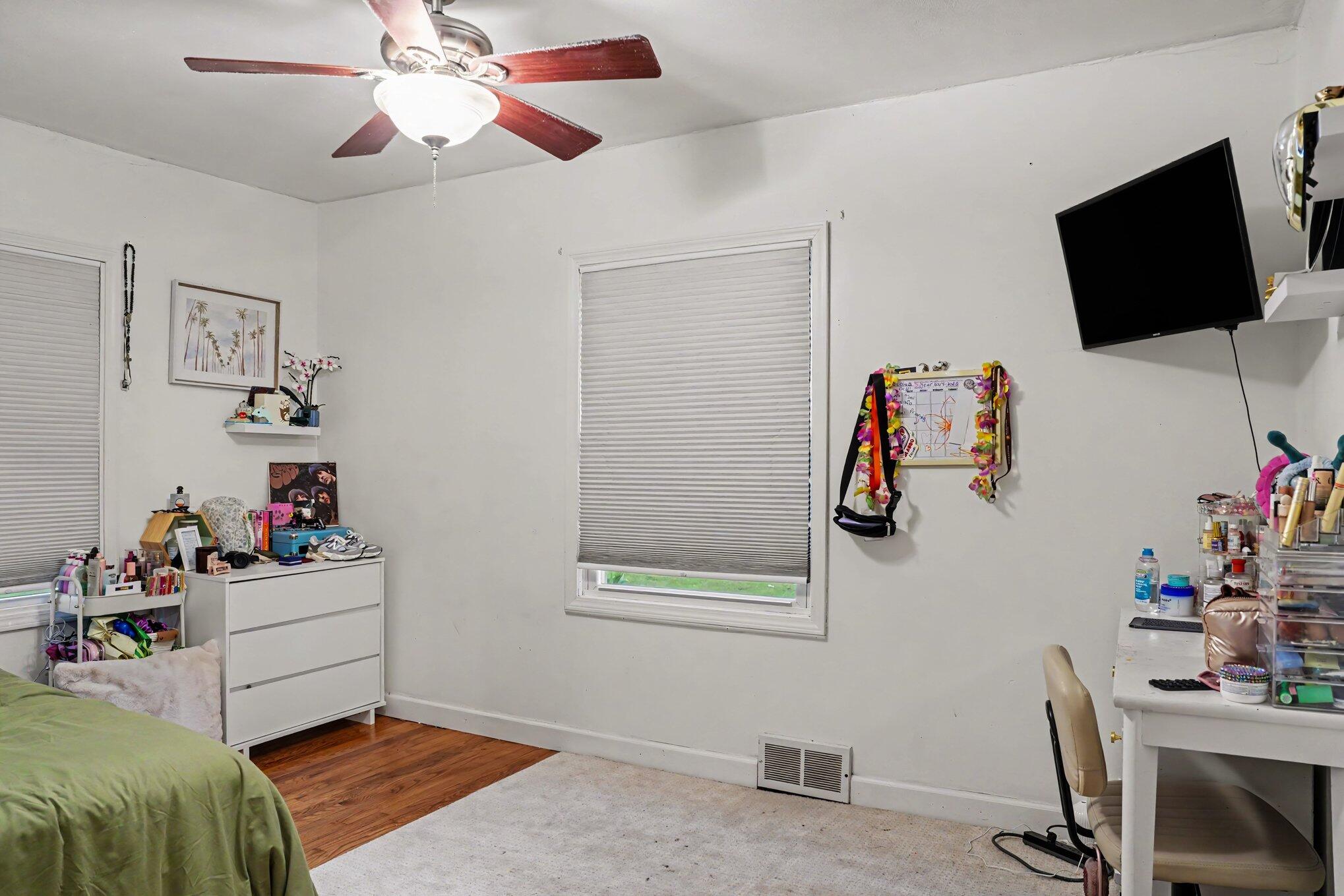 929 Bacon Avenue Portage MI 49002