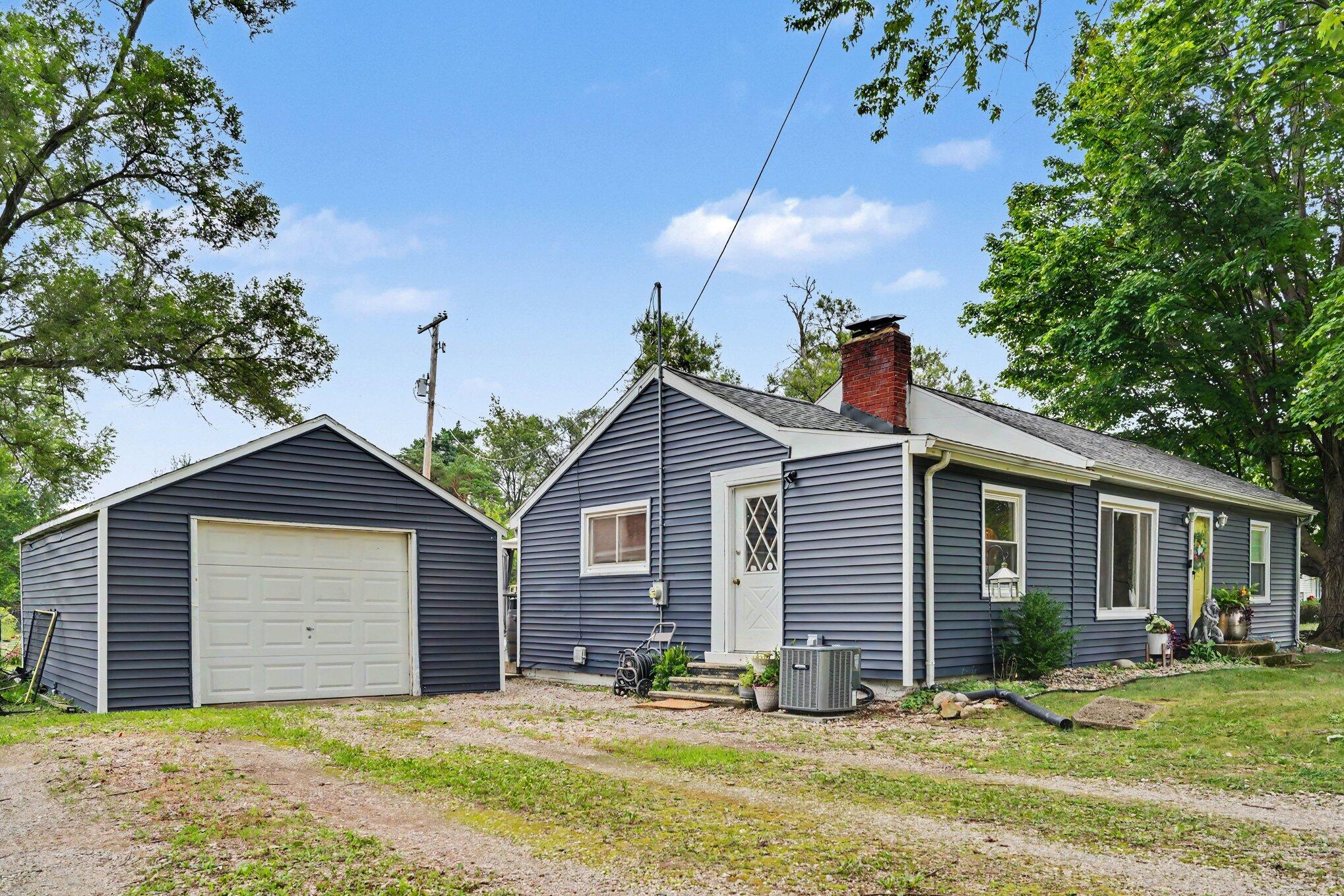 929 Bacon Avenue Portage MI 49002