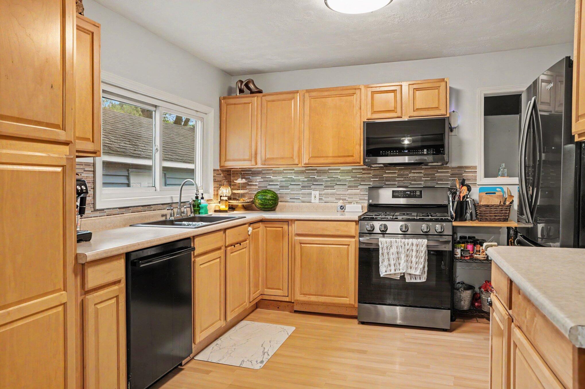929 Bacon Avenue Portage MI 49002
