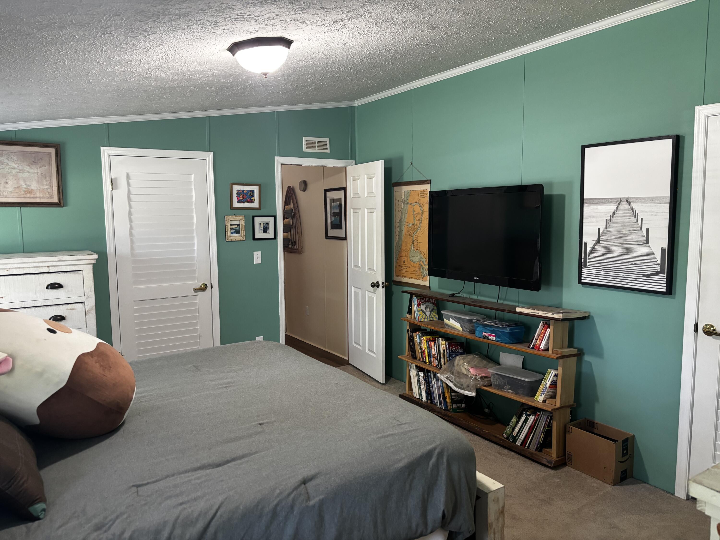 1281 64th Street Fennville MI 49408