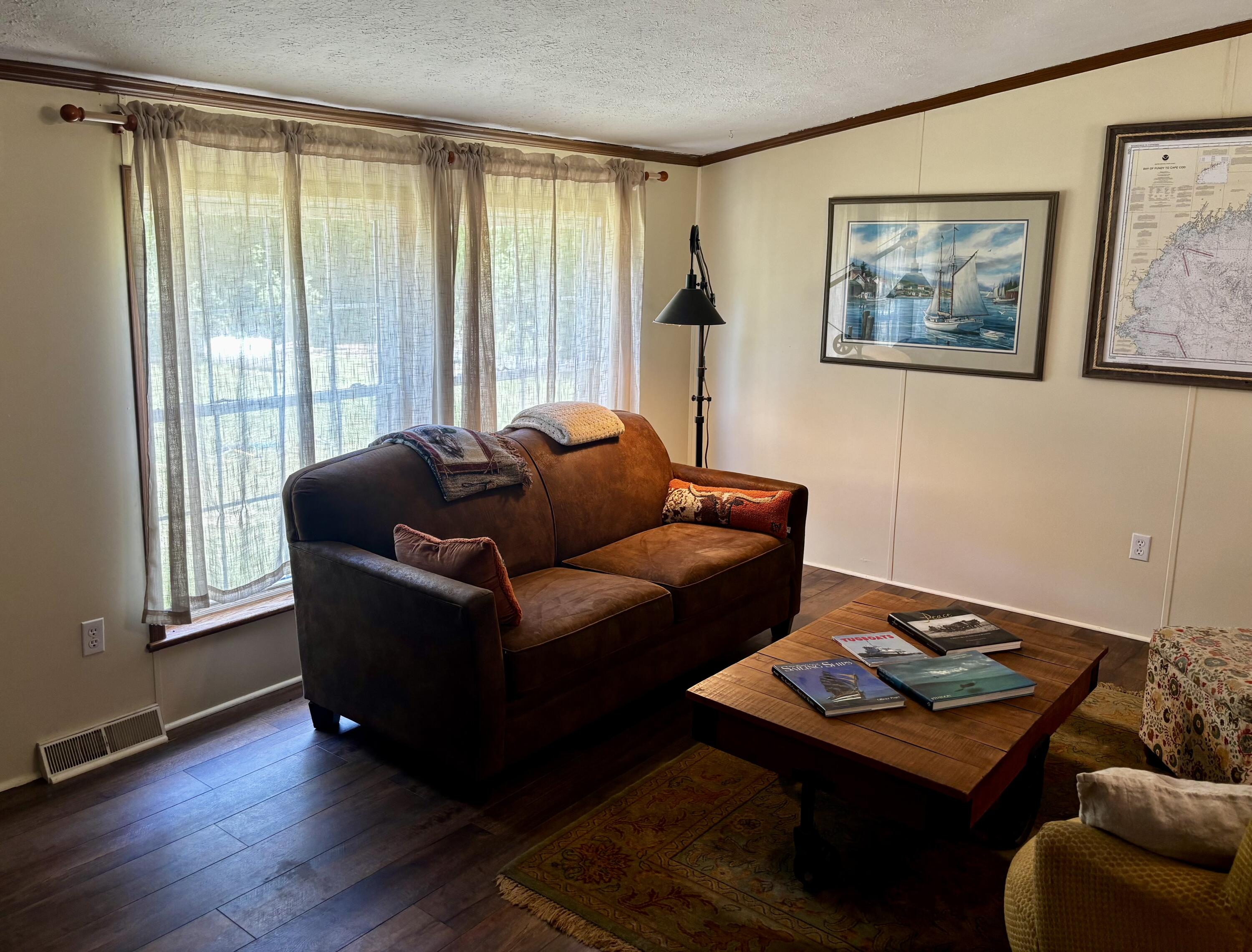 1281 64th Street Fennville MI 49408