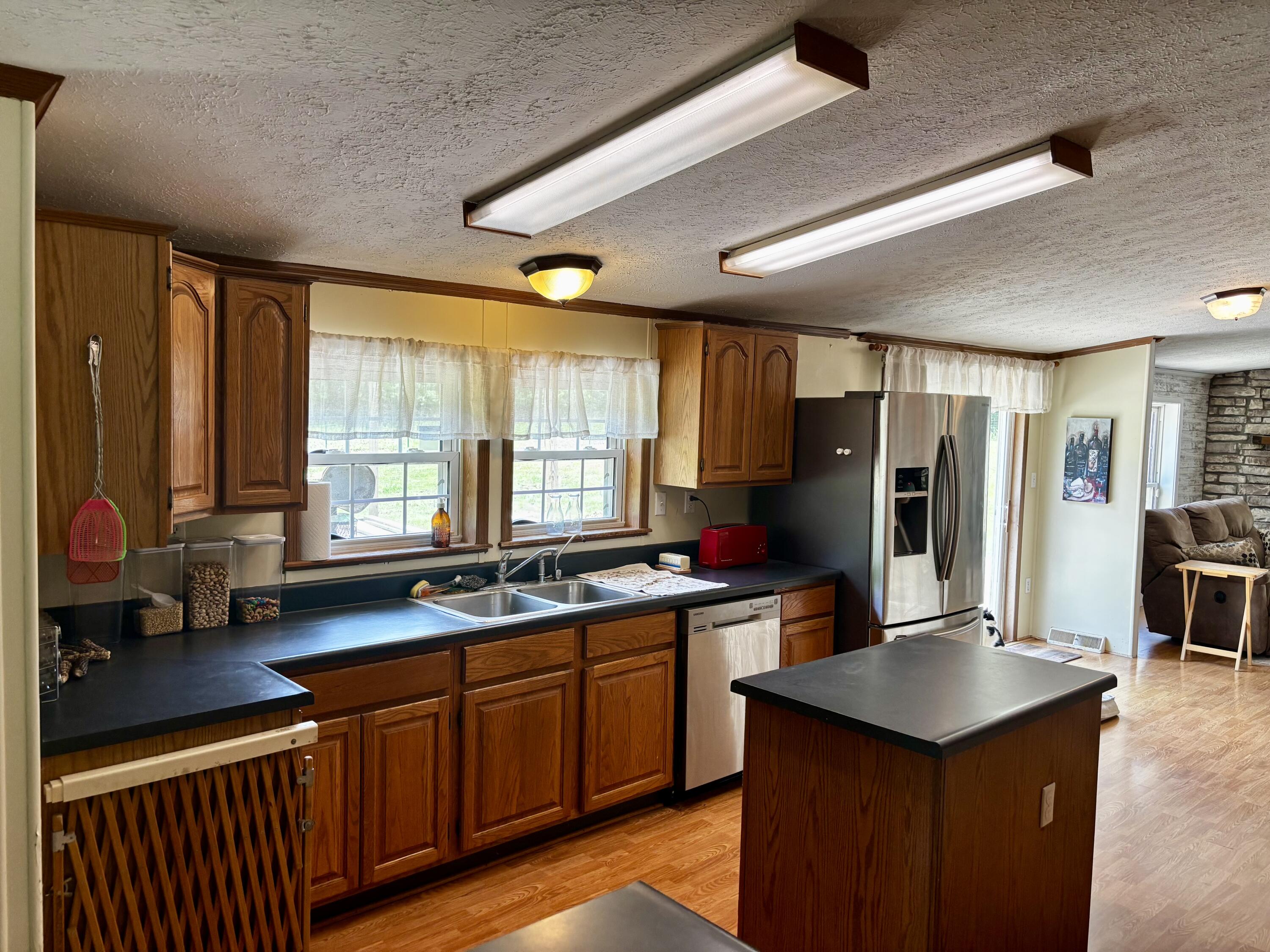 1281 64th Street Fennville MI 49408
