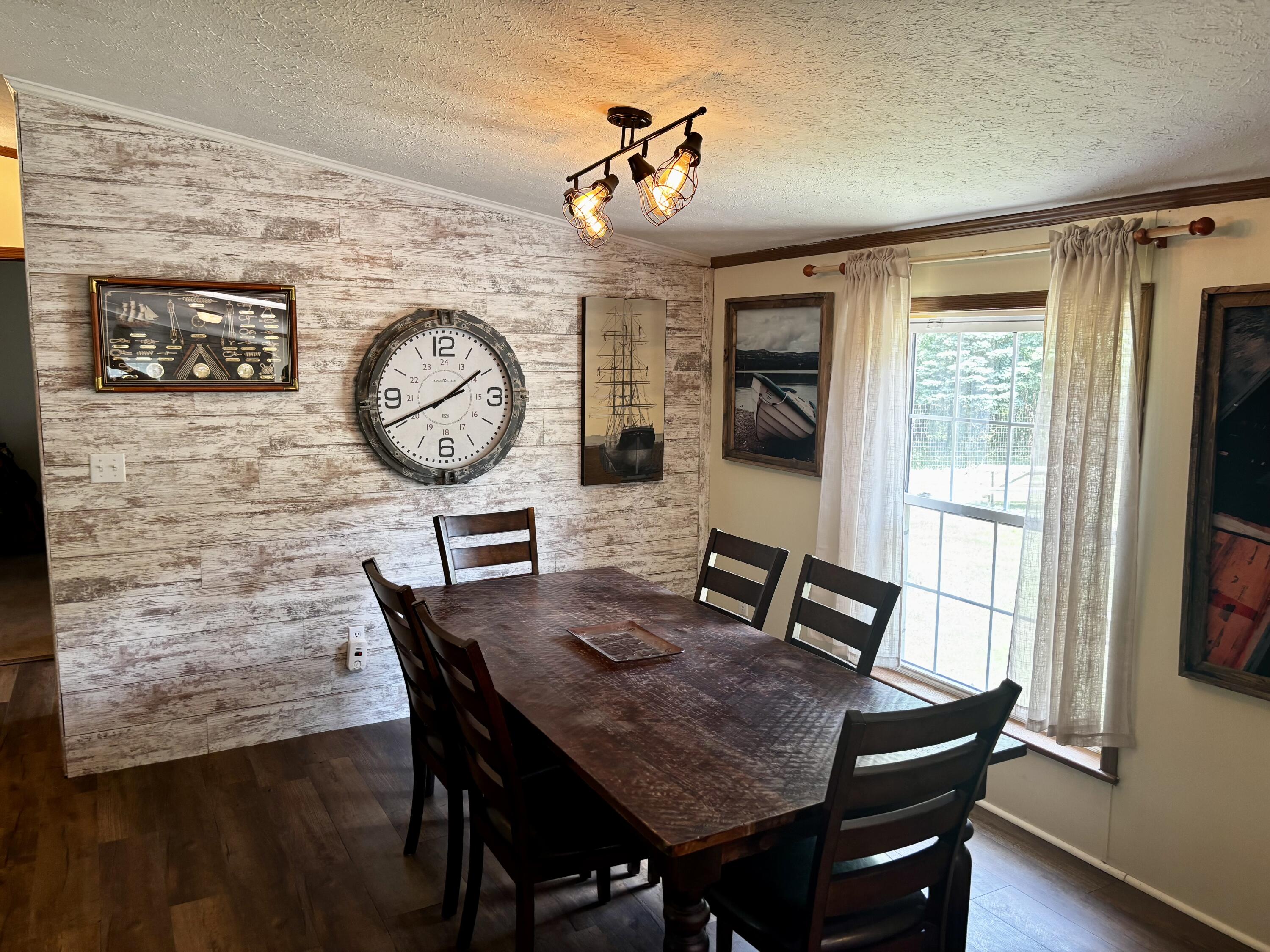 1281 64th Street Fennville MI 49408