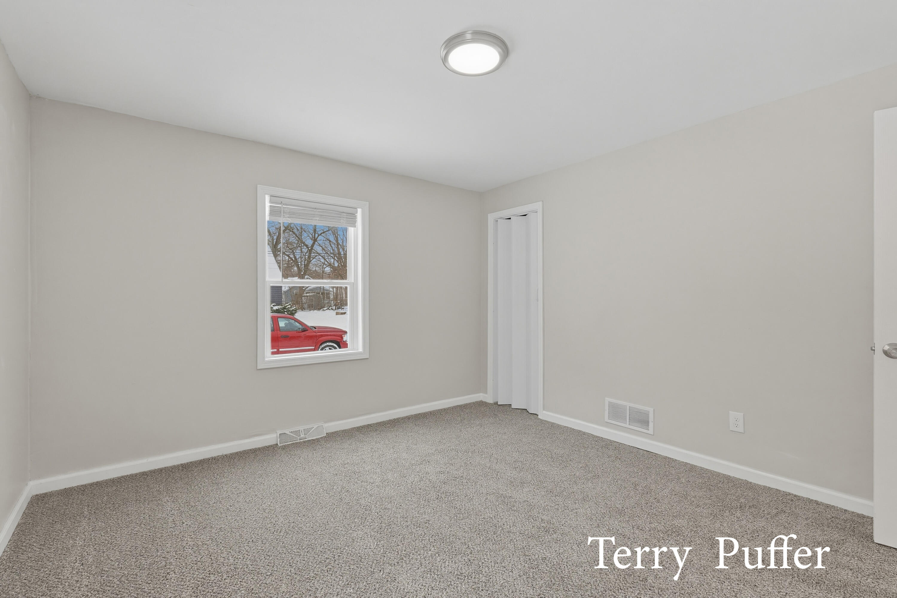 3213 Mona Street Muskegon MI 49444