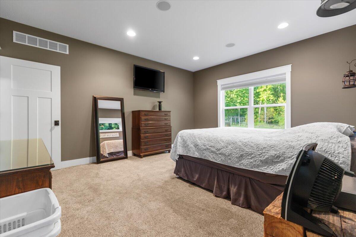 5327 128th Avenue Avenue Fennville MI 49408