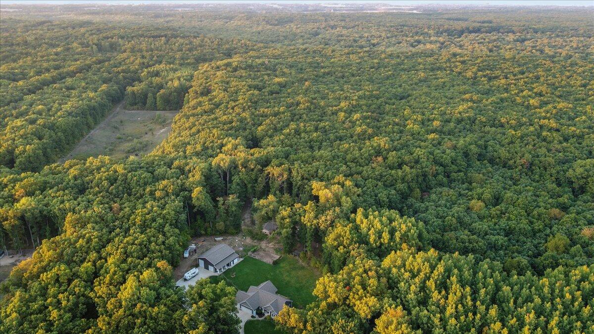 5327 128th Avenue Avenue Fennville MI 49408