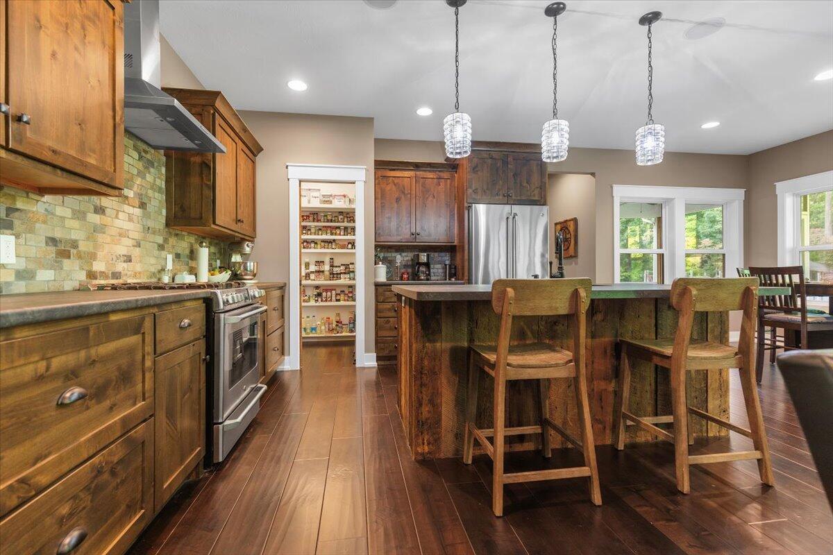 5327 128th Avenue Avenue Fennville MI 49408