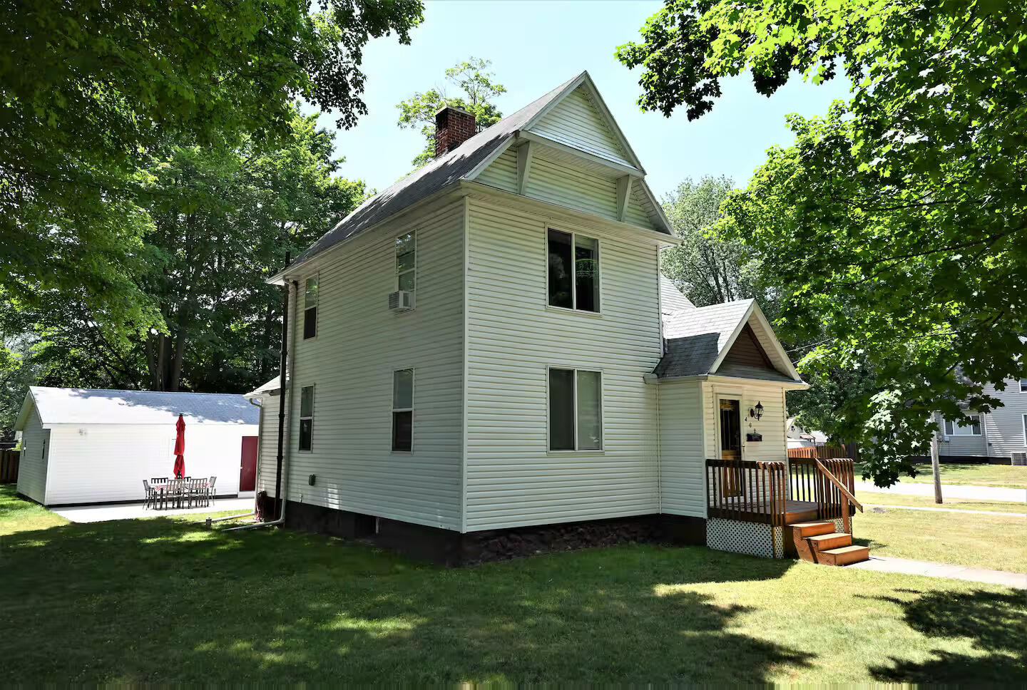 402 Jefferson Street Cassopolis MI 49031