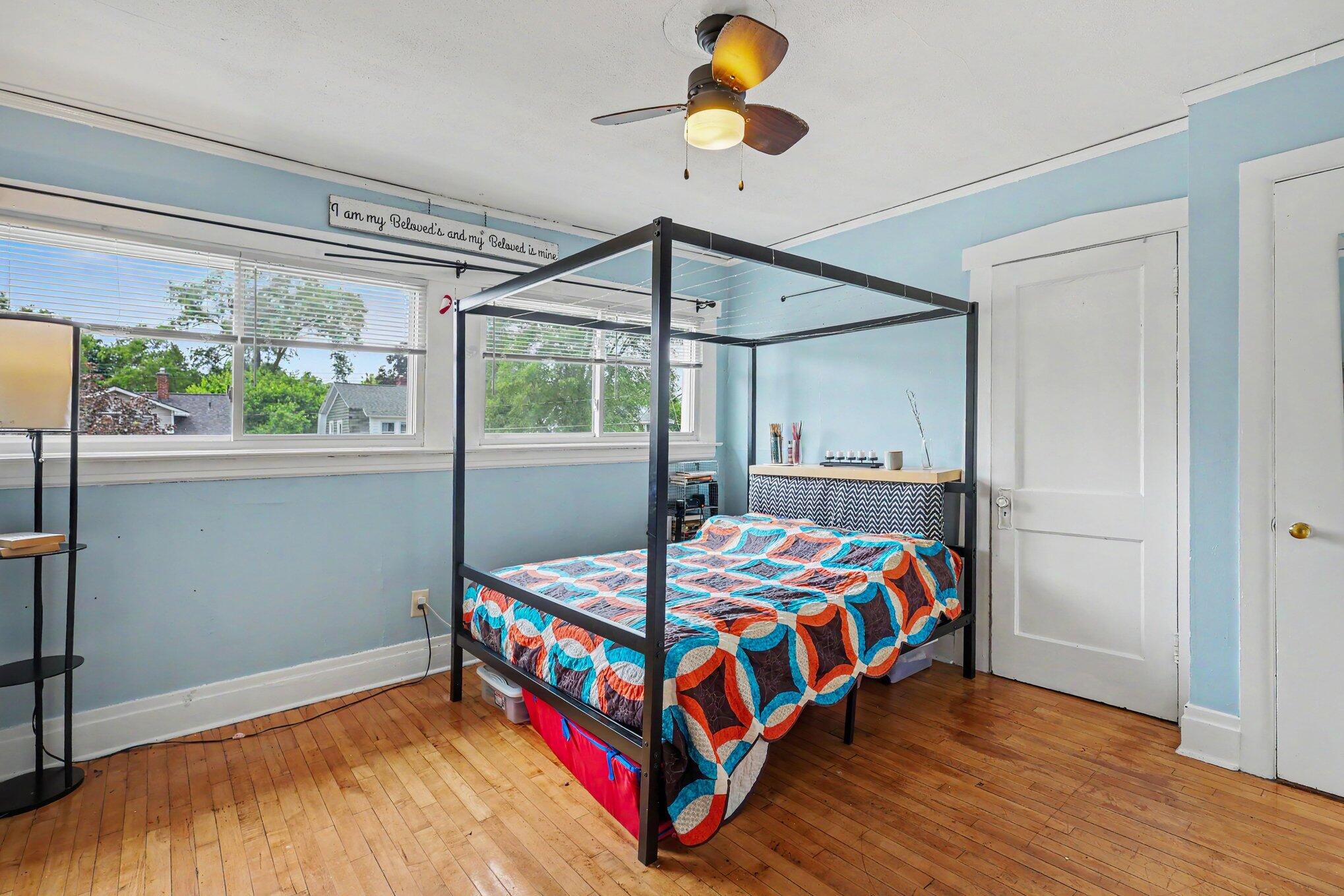1834 Collins Avenue SE Grand Rapids MI 49507