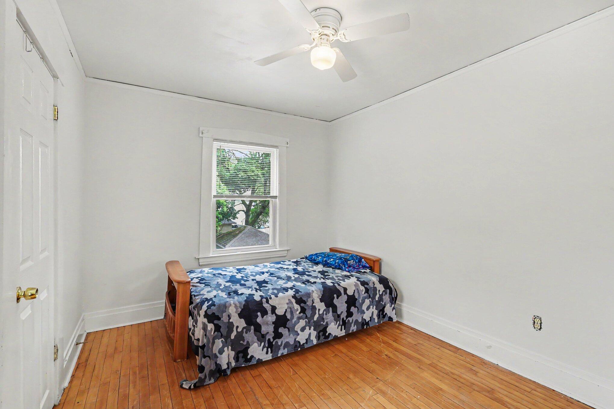 1834 Collins Avenue SE Grand Rapids MI 49507