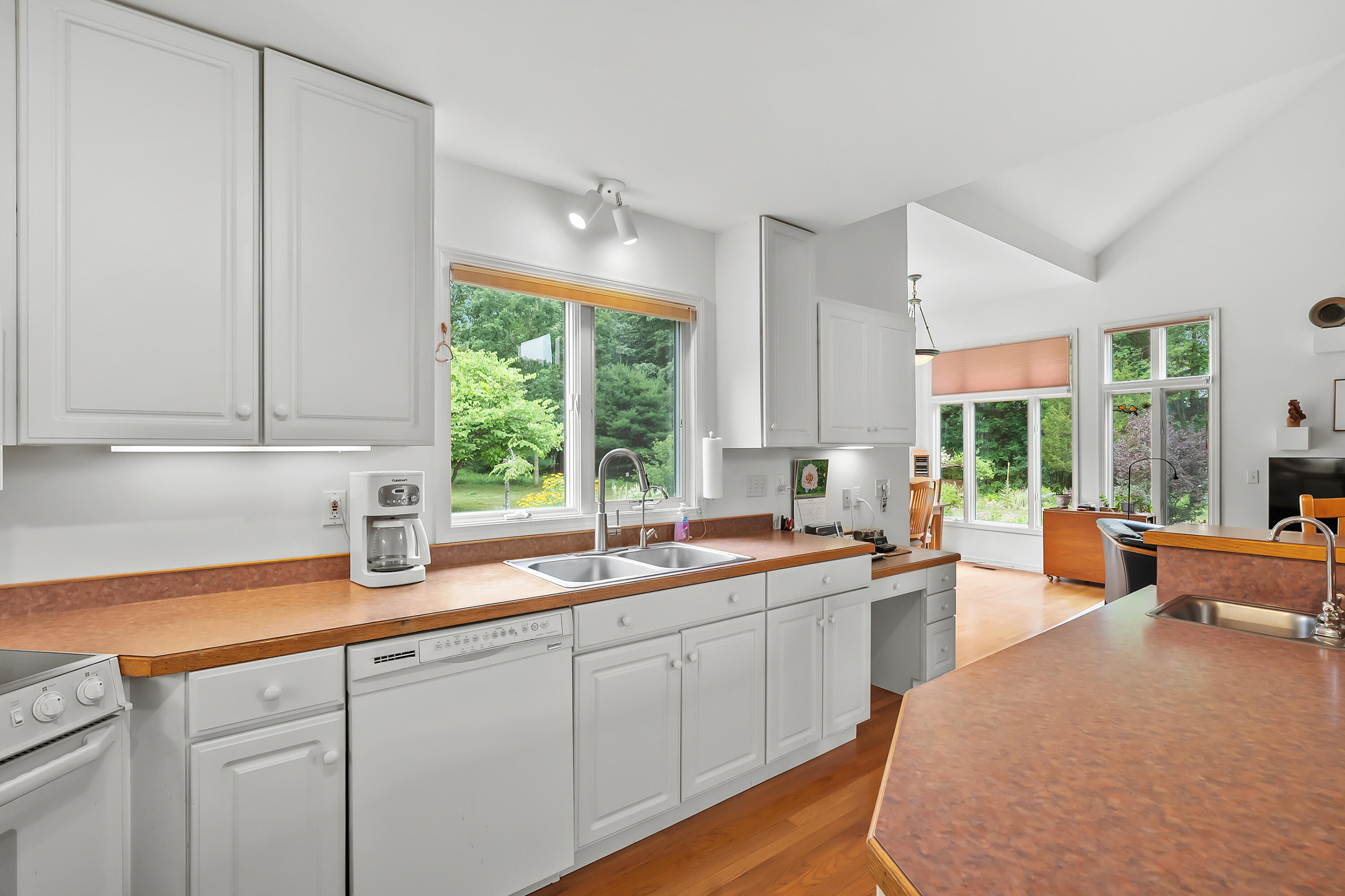 31664 Fish Hatchery Road Kalamazoo MI 49009