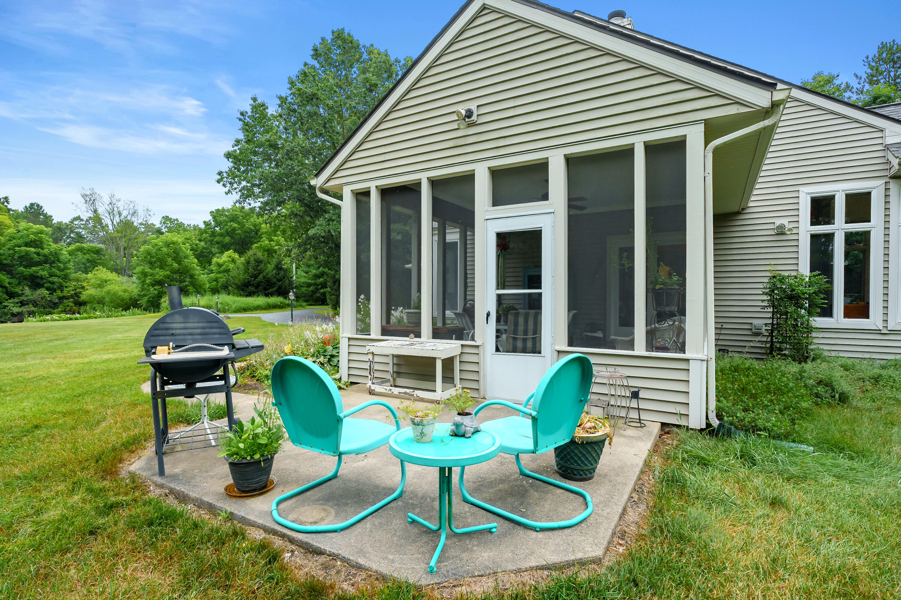 31664 Fish Hatchery Road Kalamazoo MI 49009