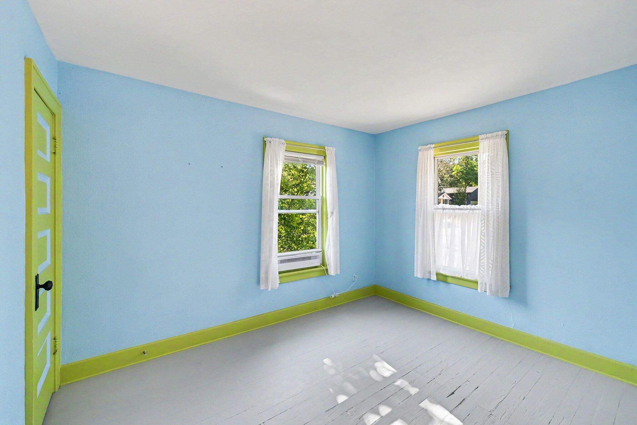 769 Hawthorne Street NE Grand Rapids MI 49503
