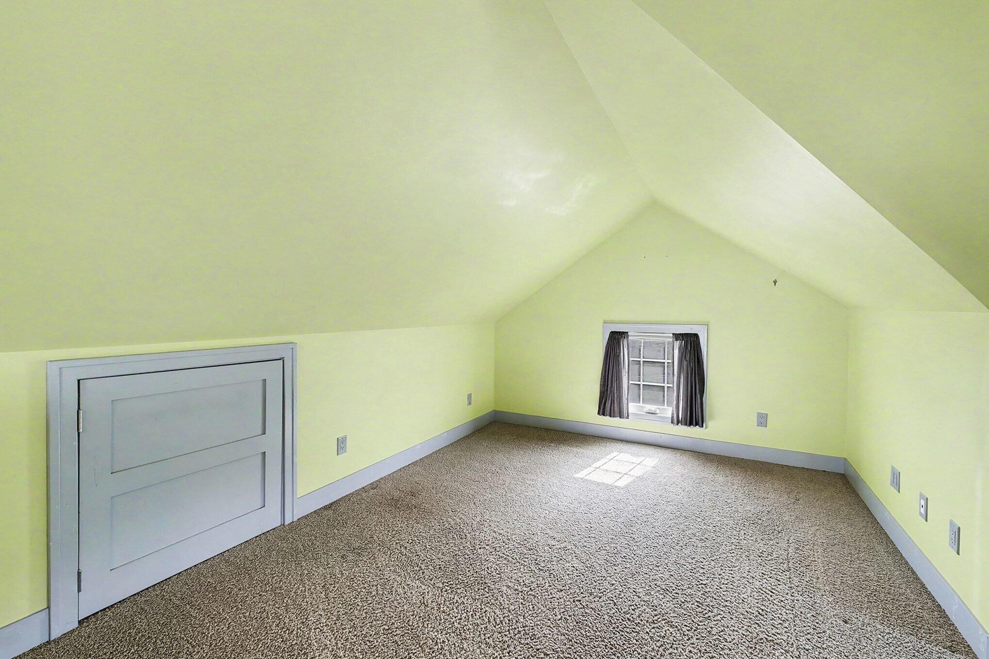 769 Hawthorne Street NE Grand Rapids MI 49503
