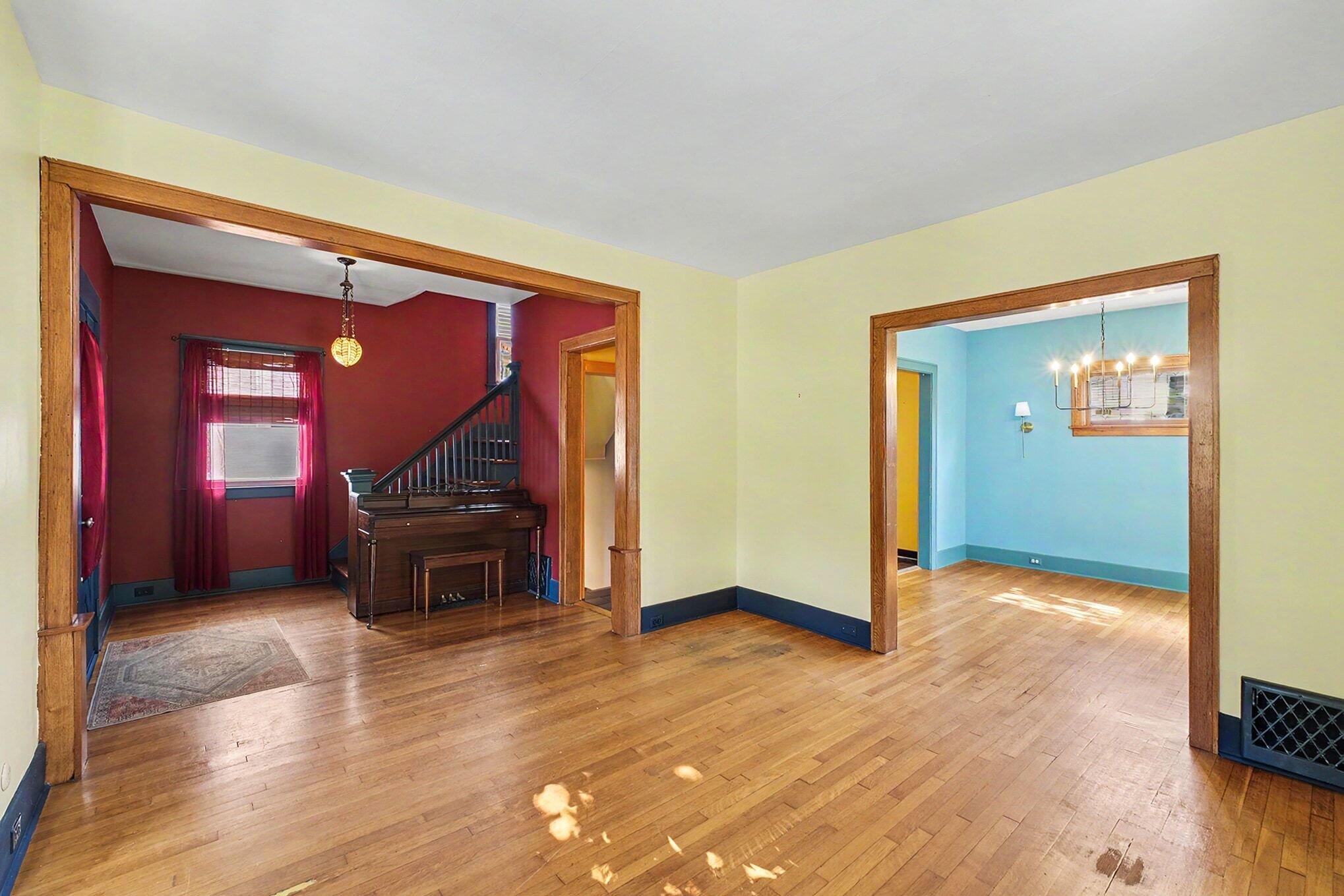 769 Hawthorne Street NE Grand Rapids MI 49503