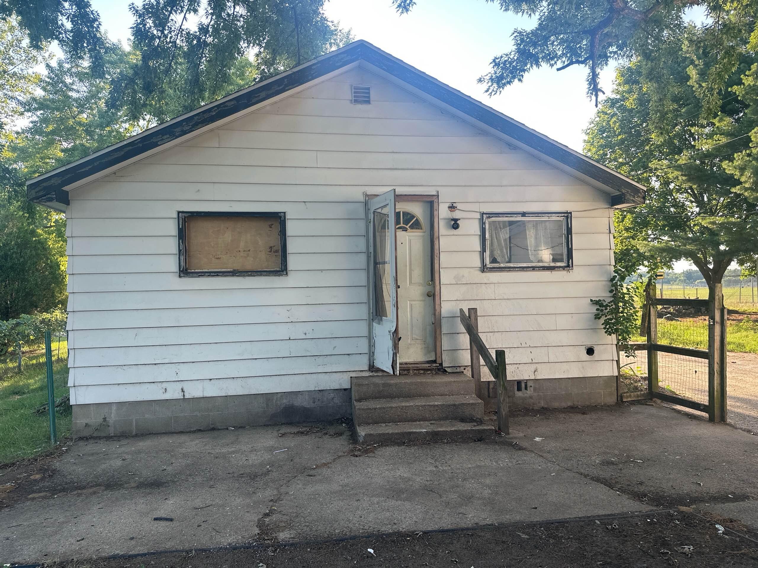 617 Gestner Road Benton Harbor MI 49022